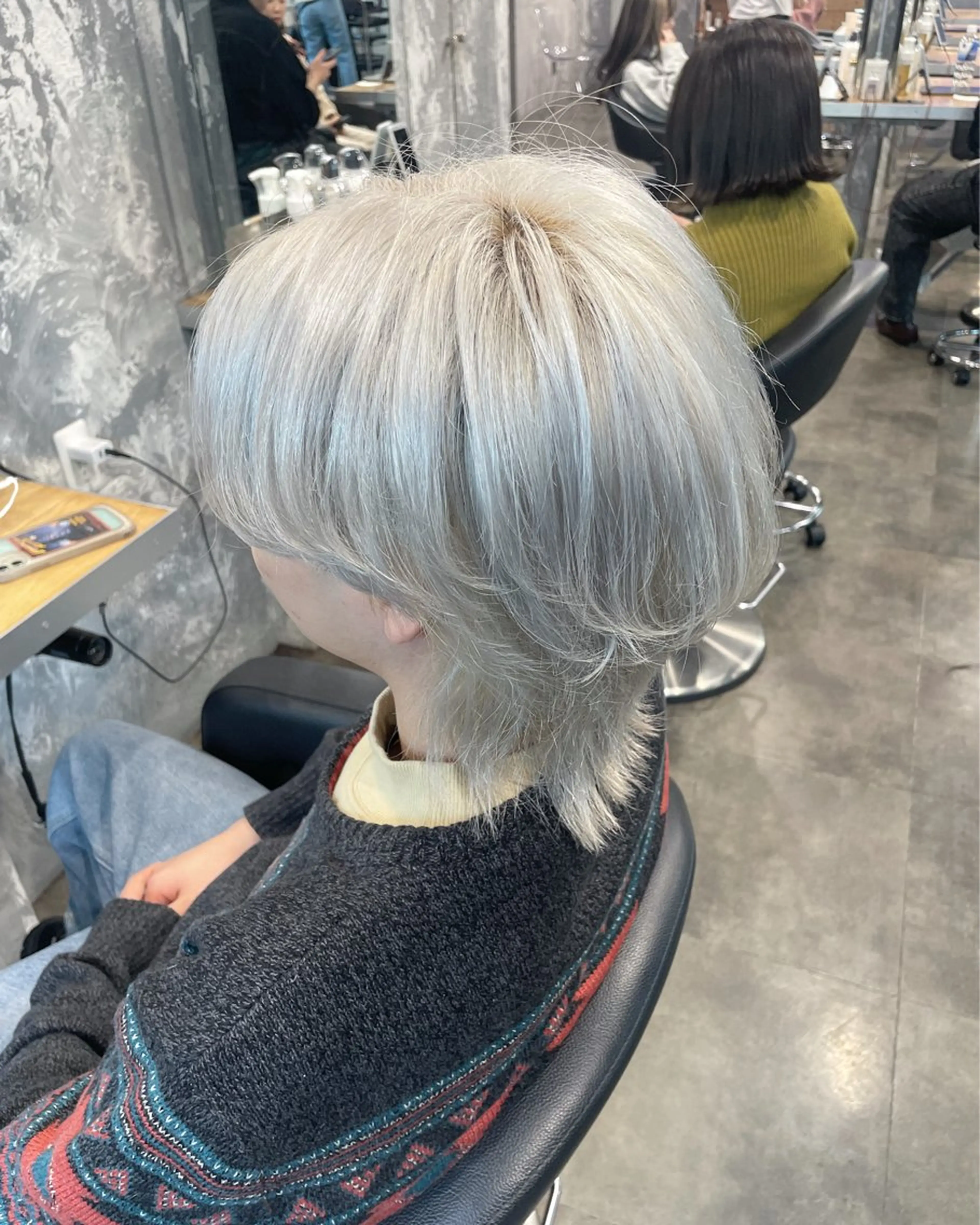 ショート ヘアカラー トリートメント ハイトーンブロンド 横浜💞ミオのヘアスタイル