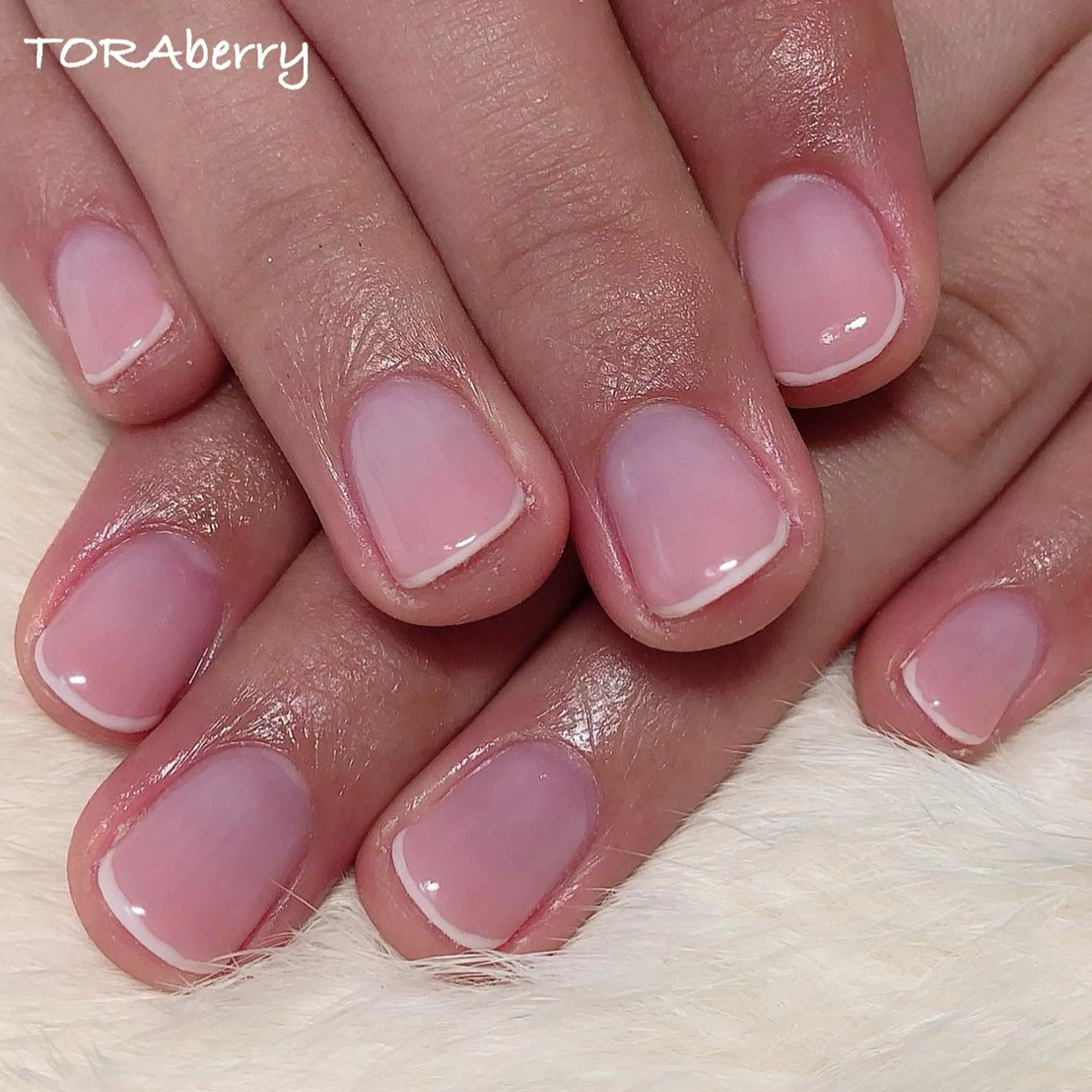 ネイル フレンチネイル ハンドネイル ネイリスト なつみのネイルデザイン