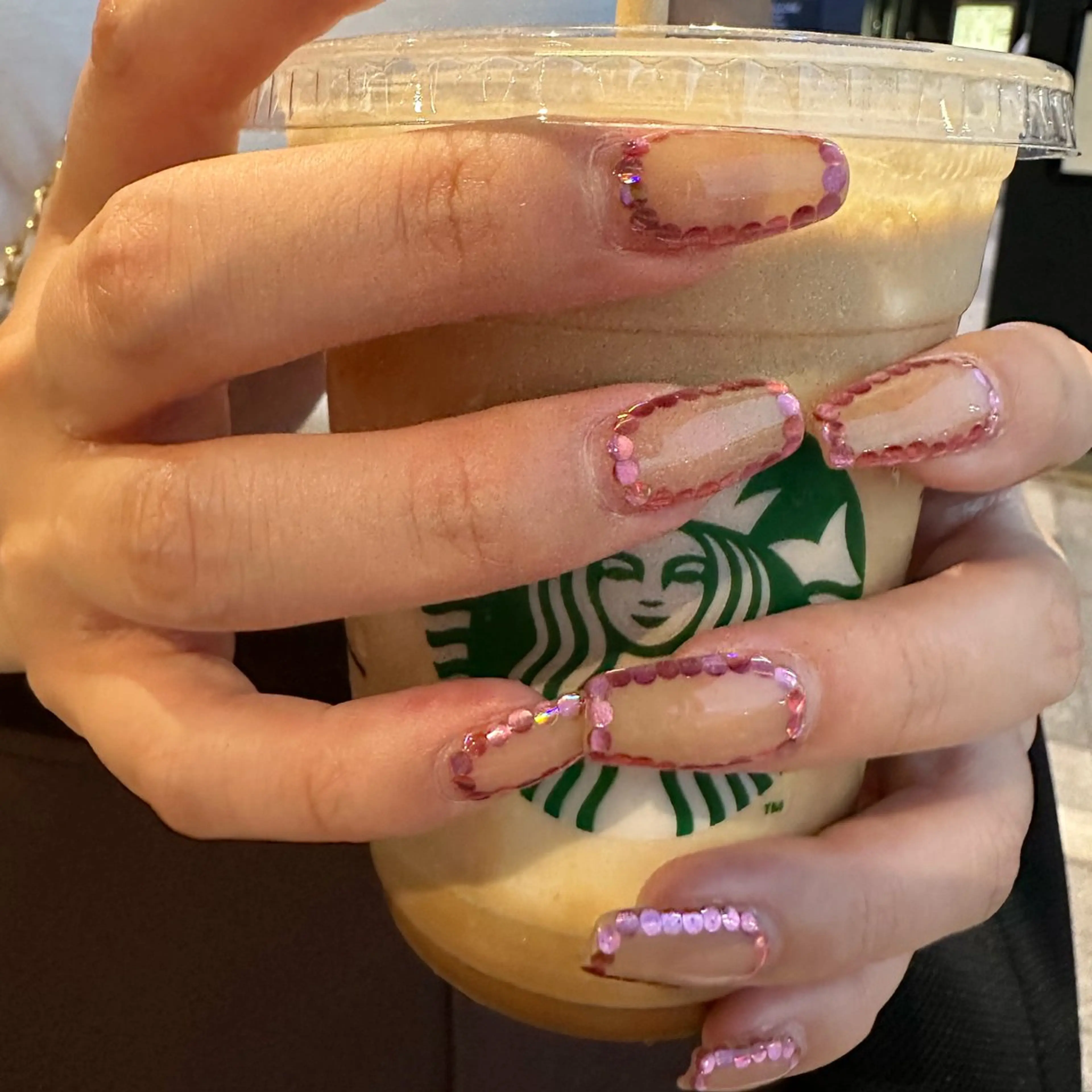 ネイル ハンドネイル 佐藤 穂乃香のネイルデザイン