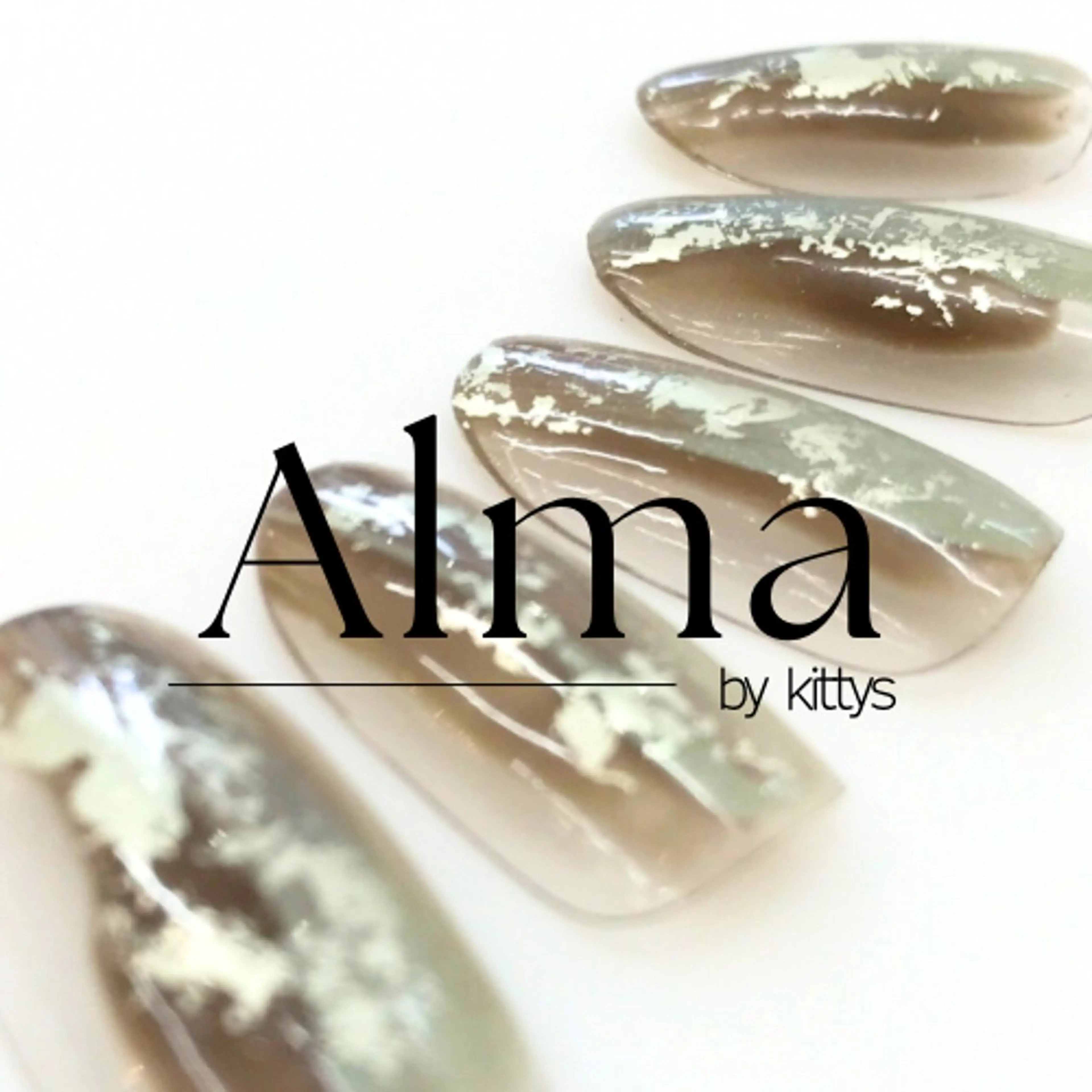 ネイル ハンドネイル Alma 武蔵新城店のネイルデザイン
