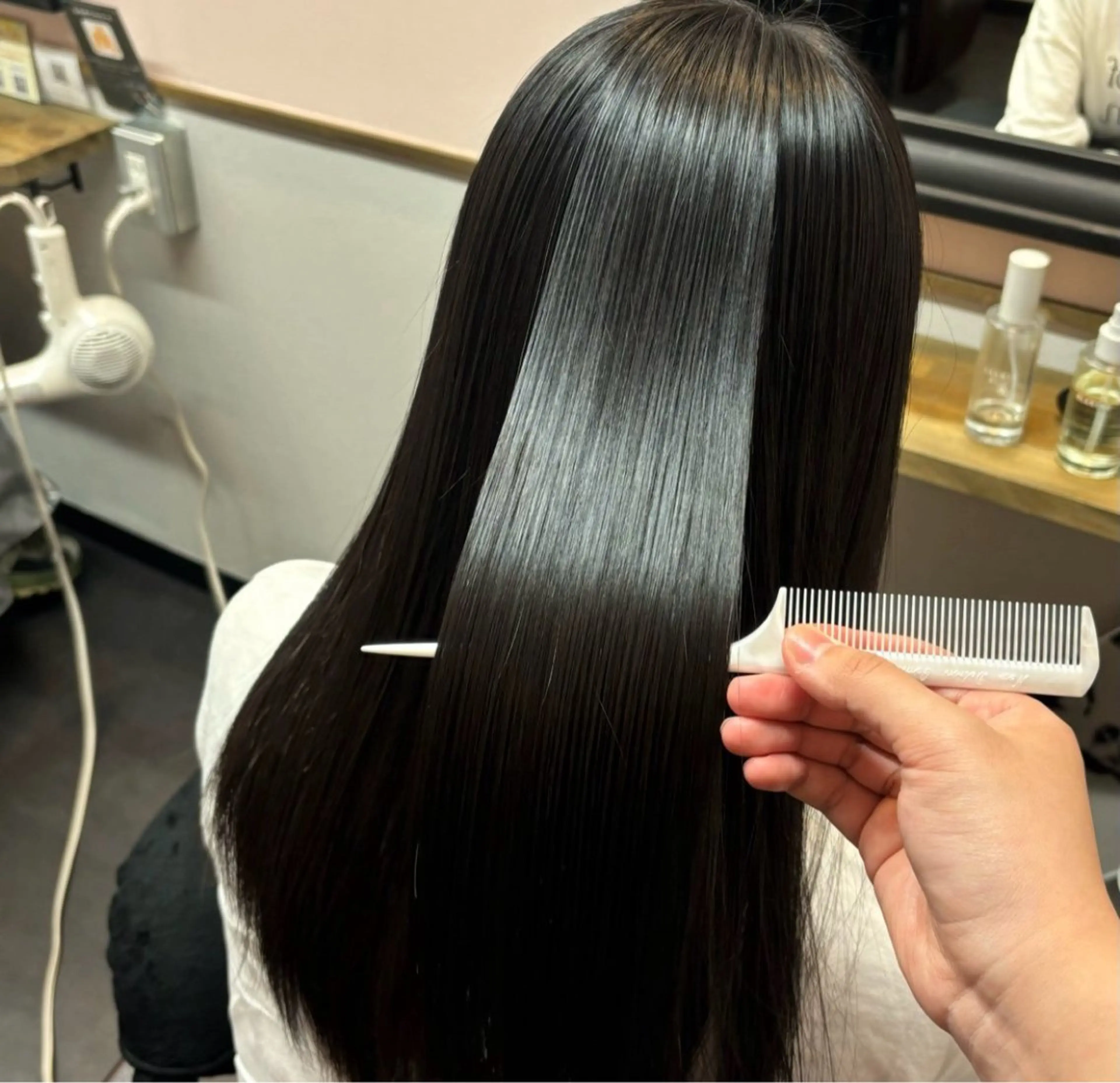 ロング カット 縮毛矯正 トリートメント 〝西葛西、葛西一番の 美髪に〟清水 真之介のヘアスタイル