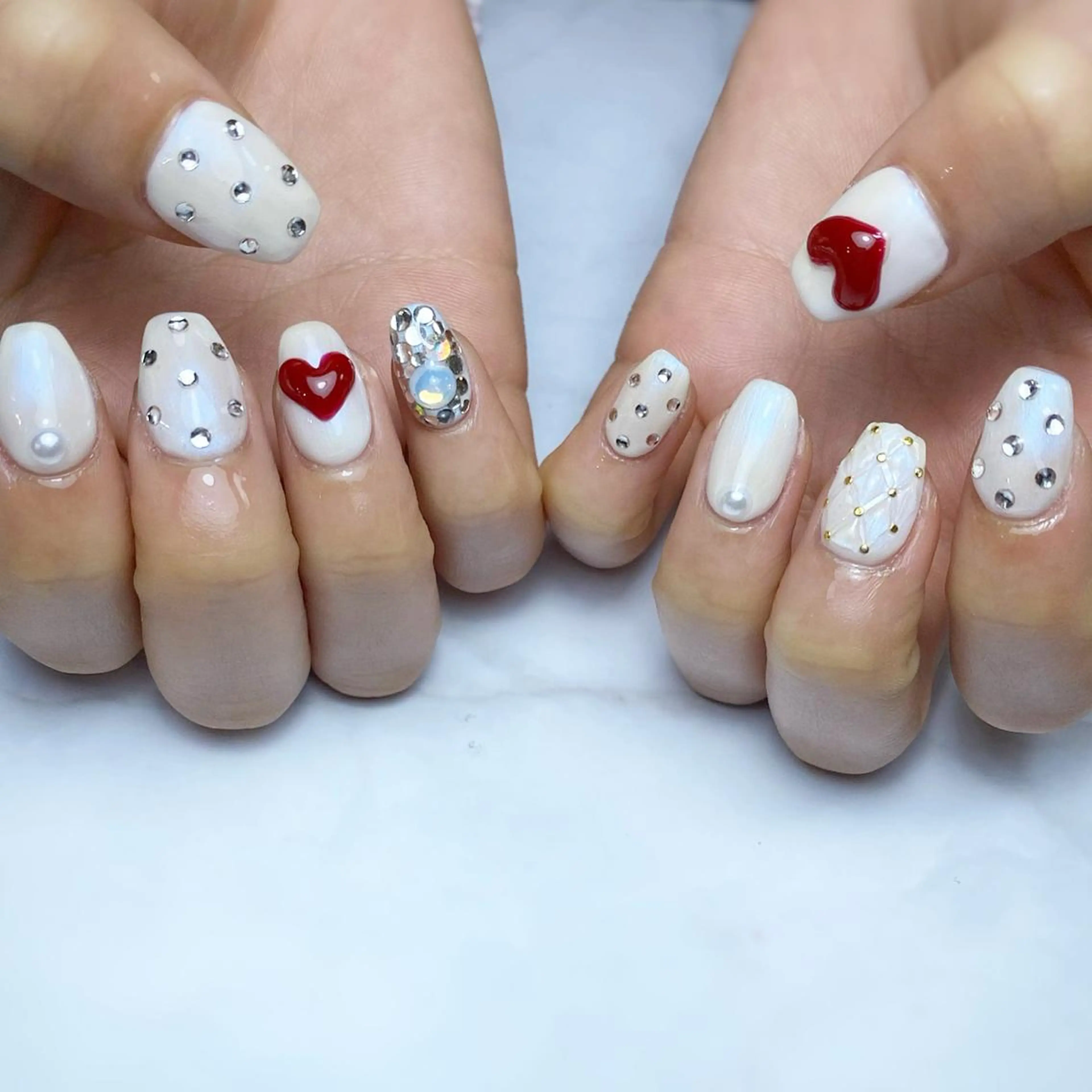 ネイル ハート ぷっくりネイル ハンドネイル Nail ameria megu所属・ameria meguのネイルデザイン