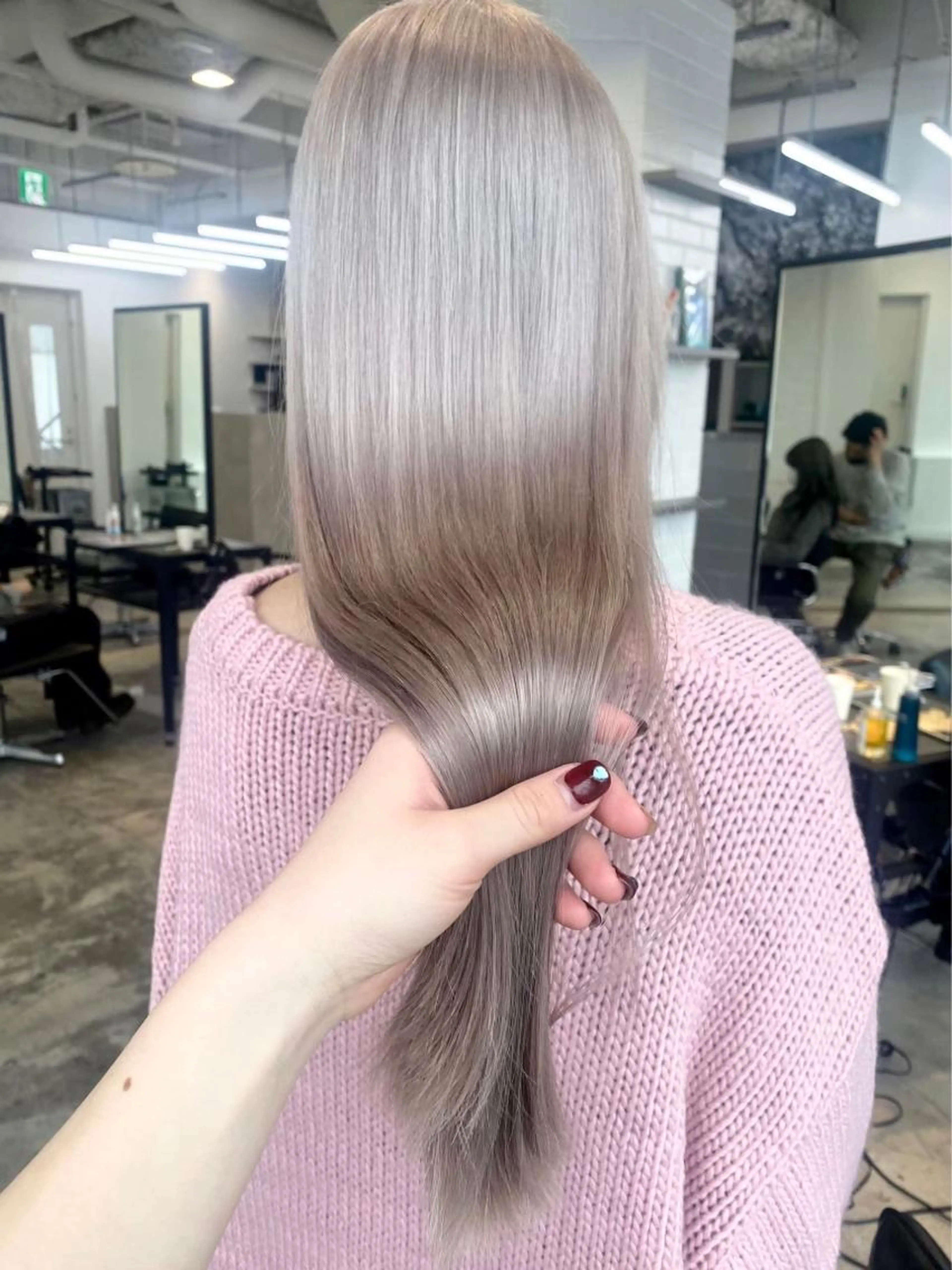 ✨初回​〜​5回目まで特別メニュー✨メンテナンスカット➕ケアブリーチ[Wカラー]➕内部補修トリートメント#韓国#ミニモ学割の写真