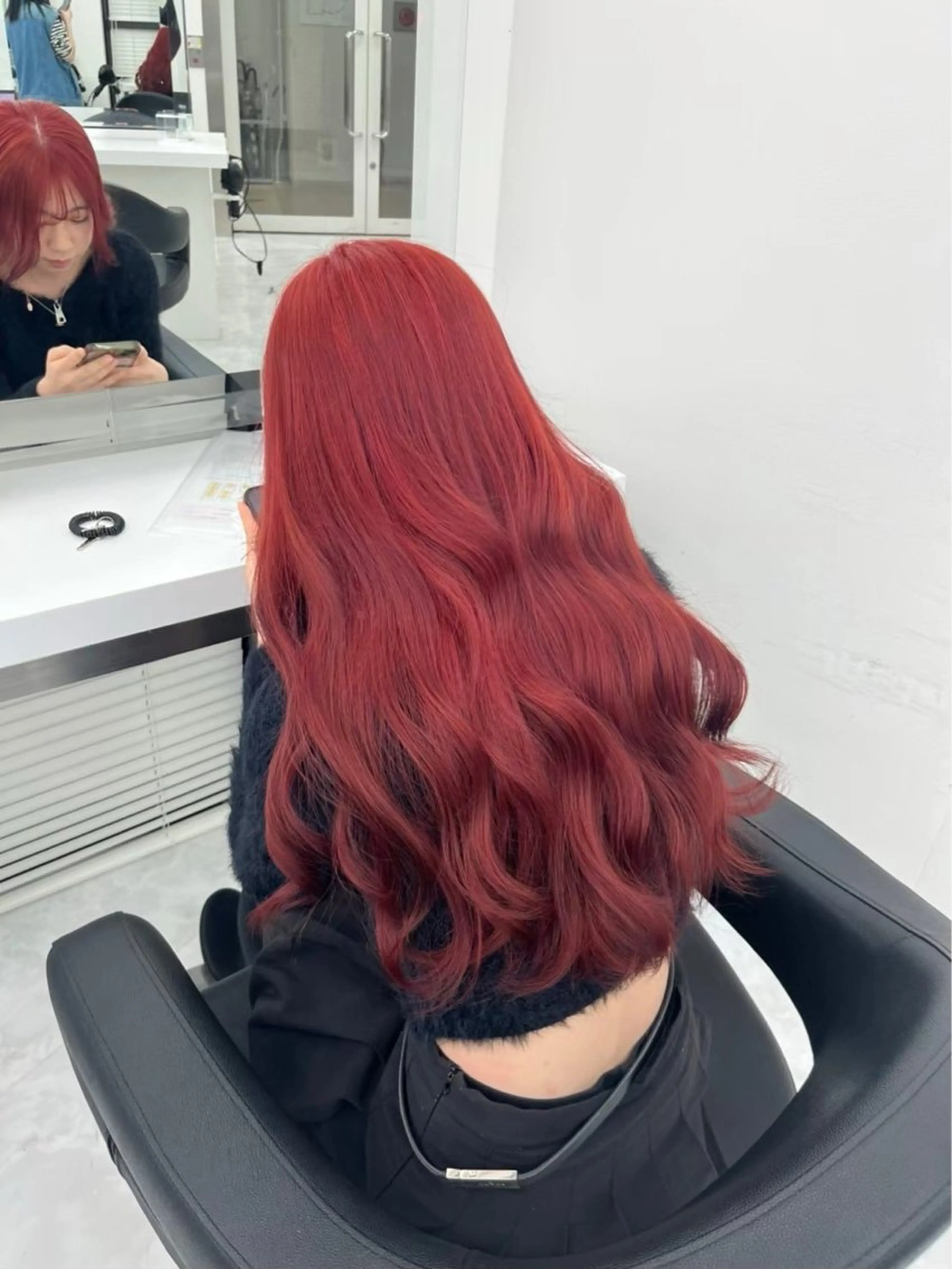 カラー ユイ☆ハイトーン ☆ブリーチデザインのヘアスタイル