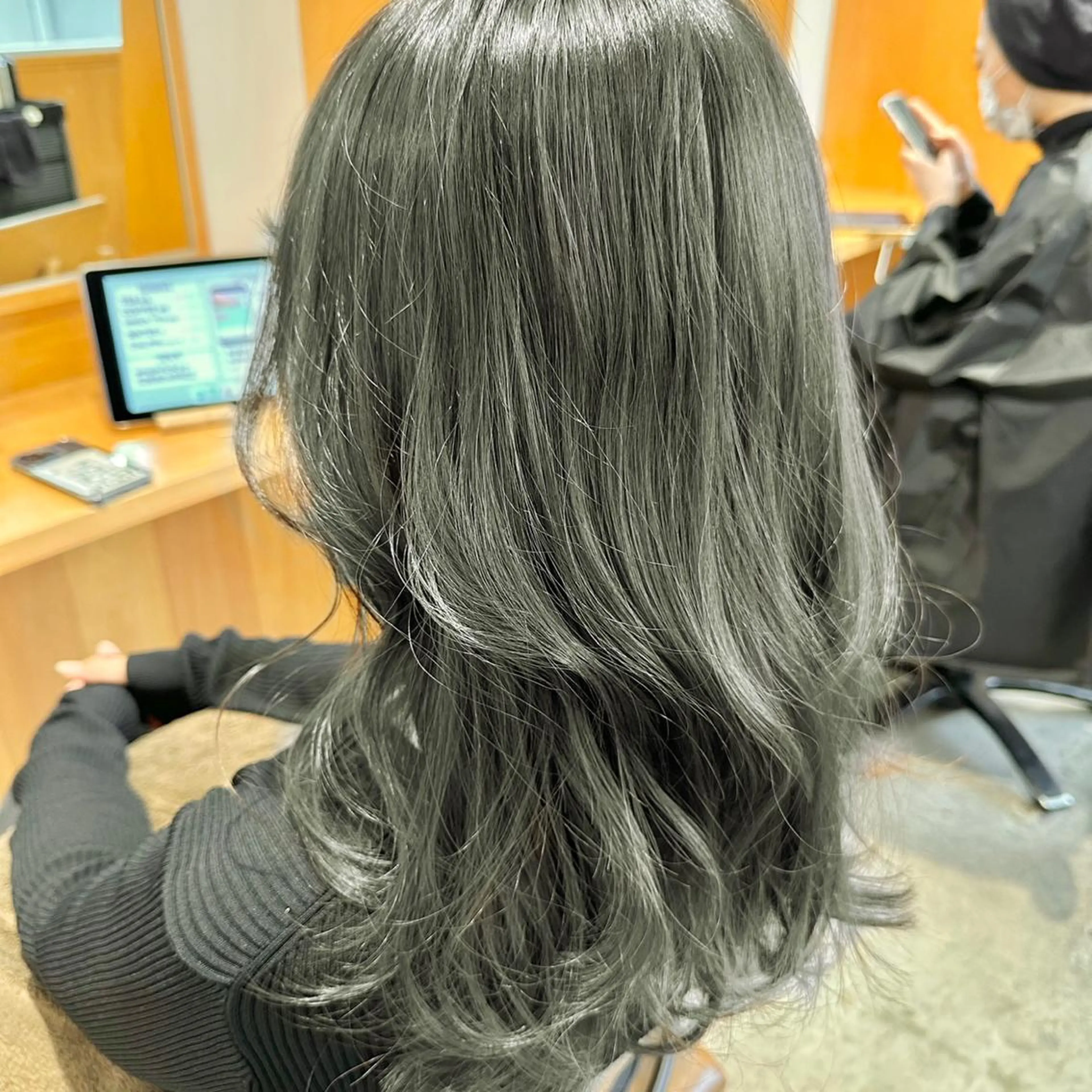 セミロング ✨艶髪✨ 透明感カラー Rinのヘアスタイル