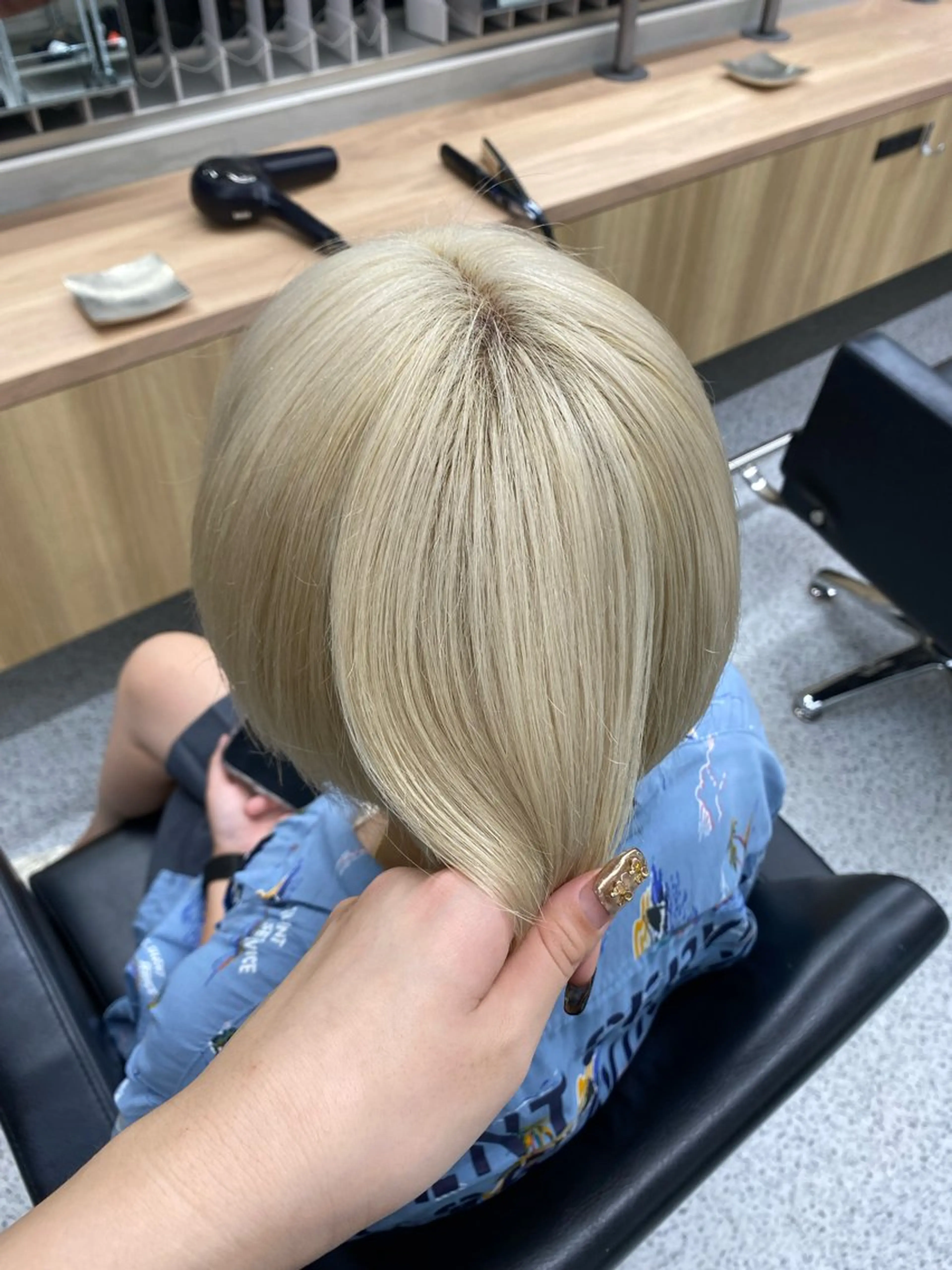 ショート カラー ベージュカラー ブロンド ダブルカラー ハイトーンカラー ピンクカラー PELEshibuya所属・カットモデル様無料 💎saaya💎のヘアスタイル