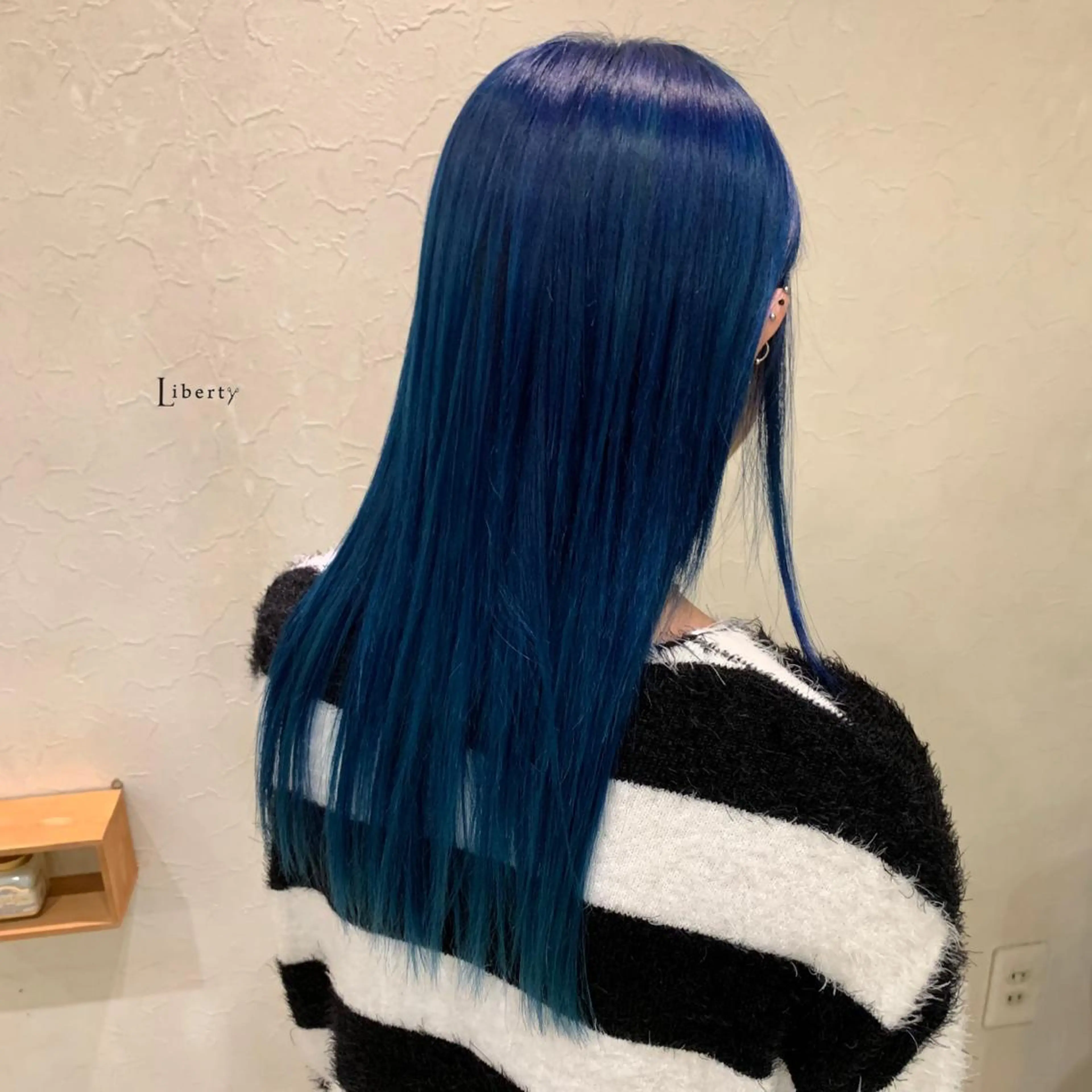 セミロング カラー ブリーチ ブルーカラー メンズ指名多数!! SiLO 田島のヘアスタイル