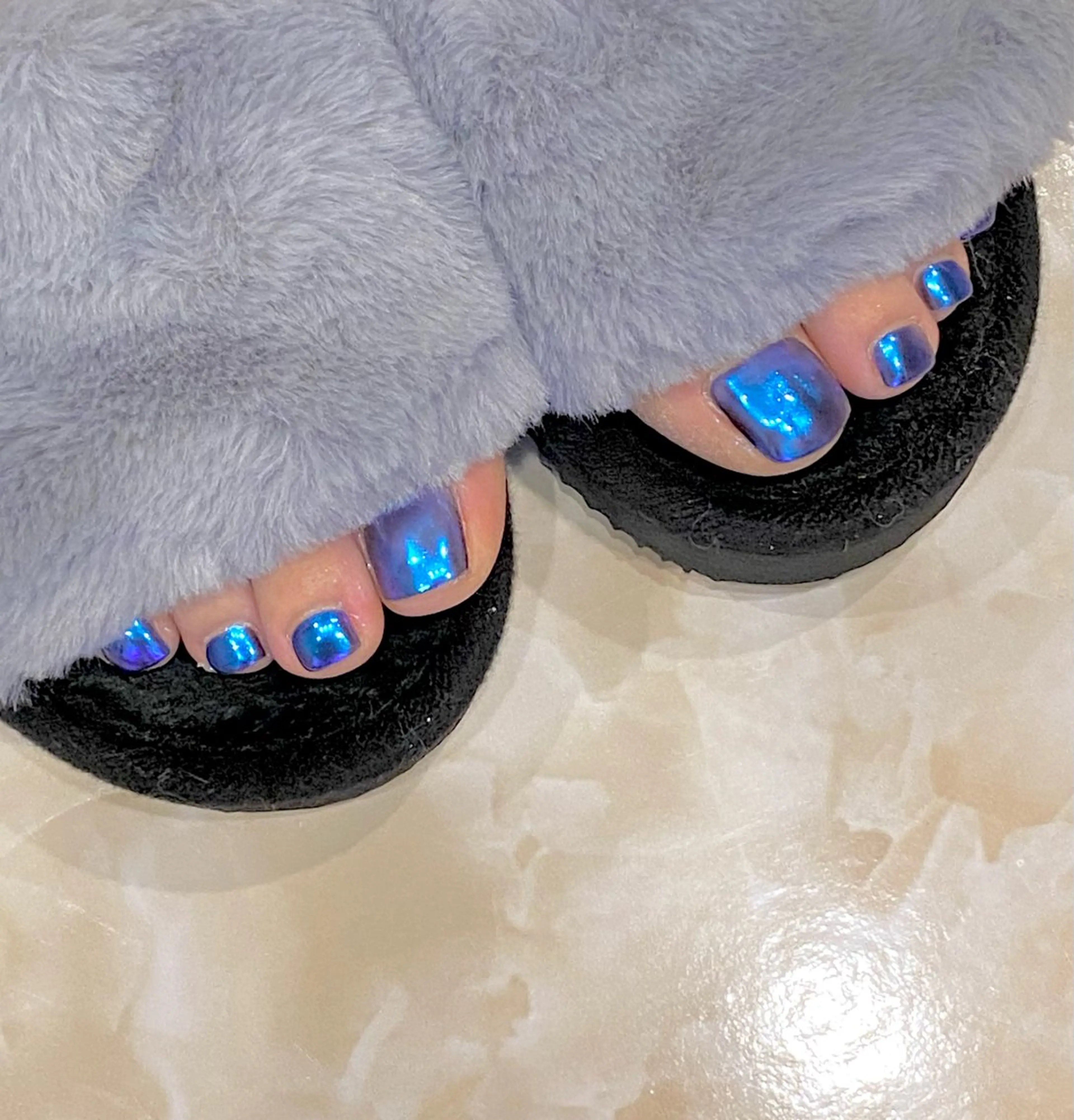 ネイル オーロラネイル ブルー フットネイル Narumi nailのネイルデザイン