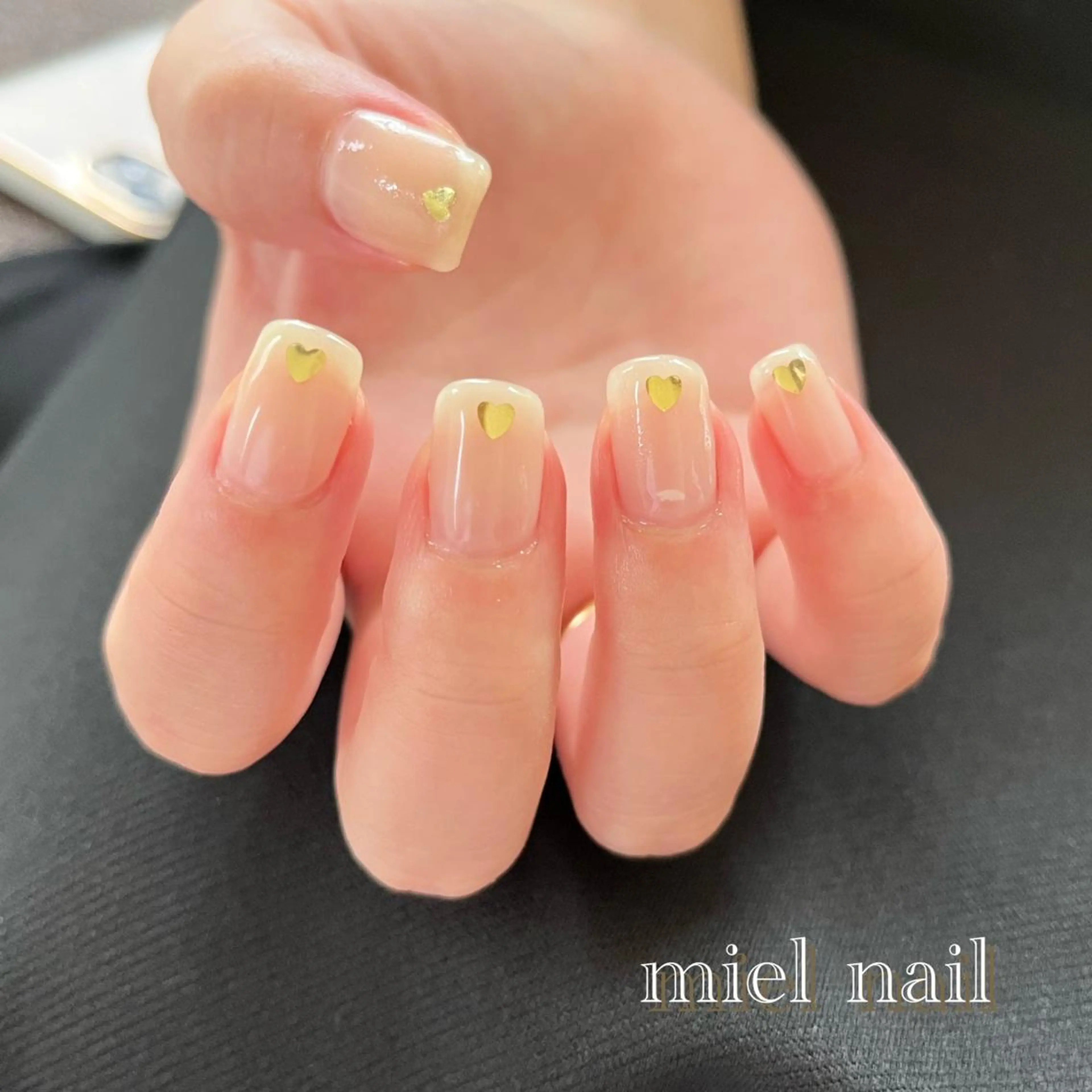 ネイル ハート ホログラムネイル シンプルネイル ストーンネイル miel nailのネイルデザイン
