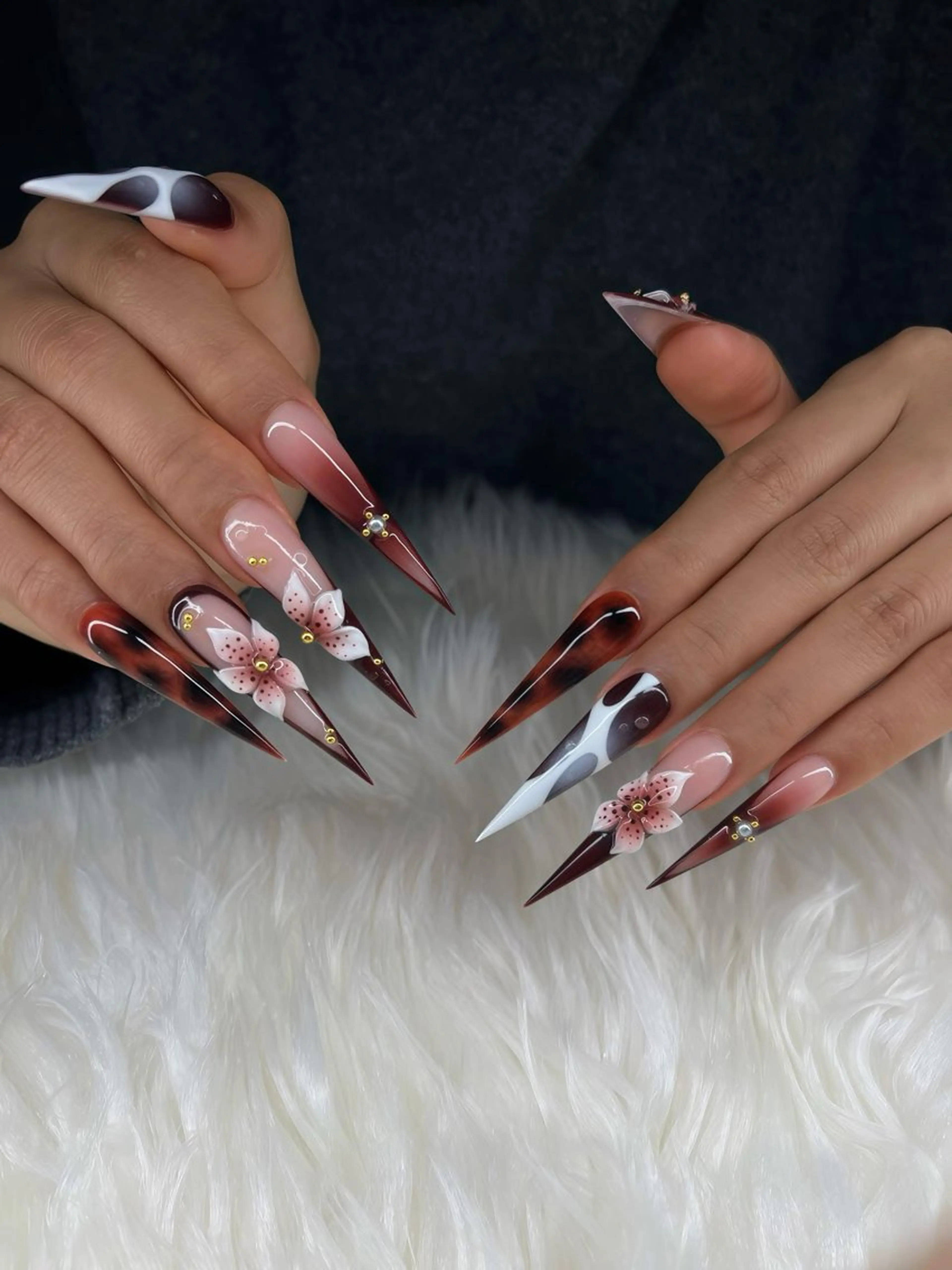 ネイル アートネイル 長さ出し ジェルネイル マグネットネイル ニュアンスネイル ハンドネイル Cloudy Chan Nailのネイルデザイン