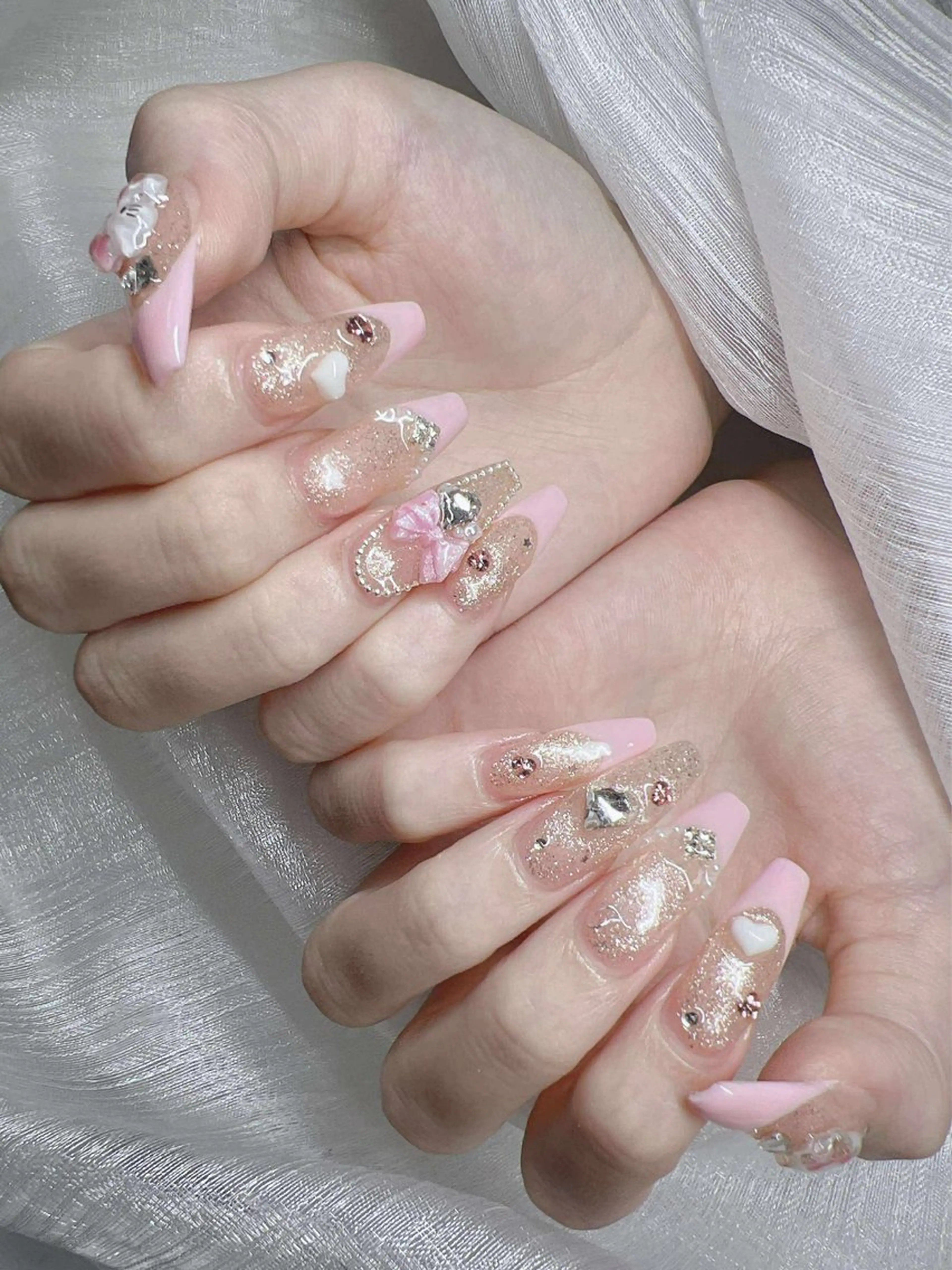 ネイル 長さ出し グラデーション 卒業式 キラキラネイル マグネットネイル ハンドネイル Lee Nailsのネイルデザイン