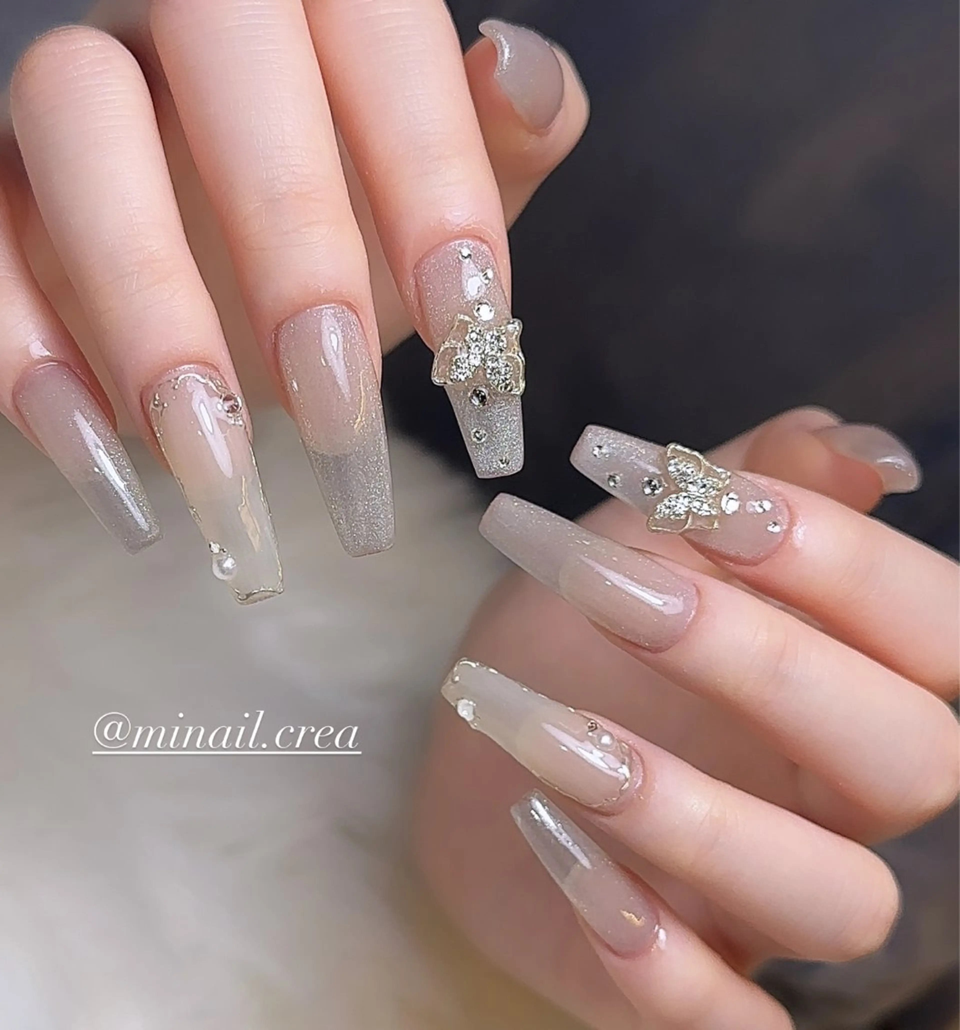 ネイル ジェルネイル キラキラネイル ロングネイル マグネットネイル ワンカラーネイル ハンドネイル CRéA　-private nailsalon-所属・CReA nailのネイルデザイン