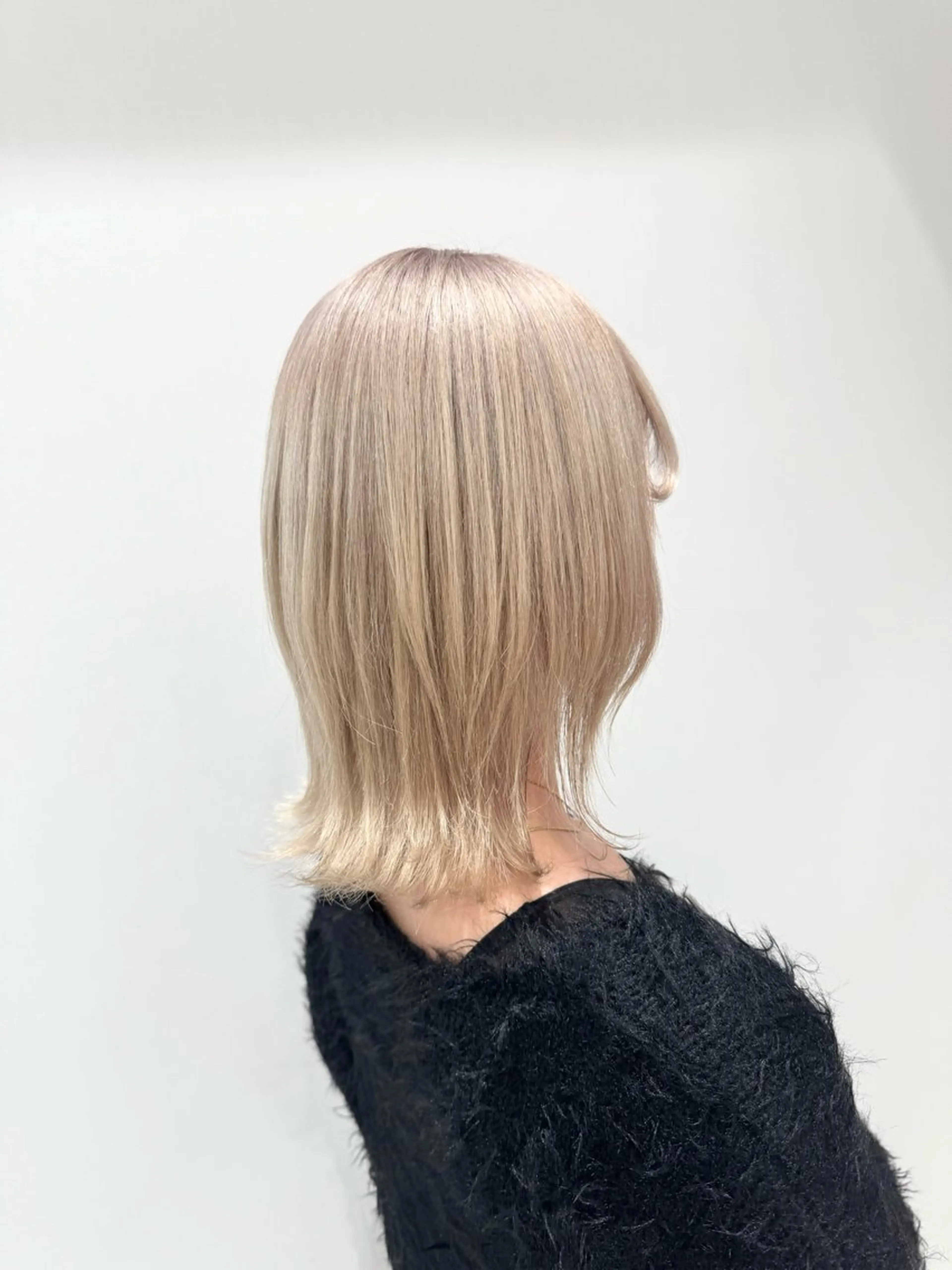 ミディアム カラー ヘアカラー トリートメント 前髪クロスパーマ /美髪矯正/和田優海のヘアスタイル