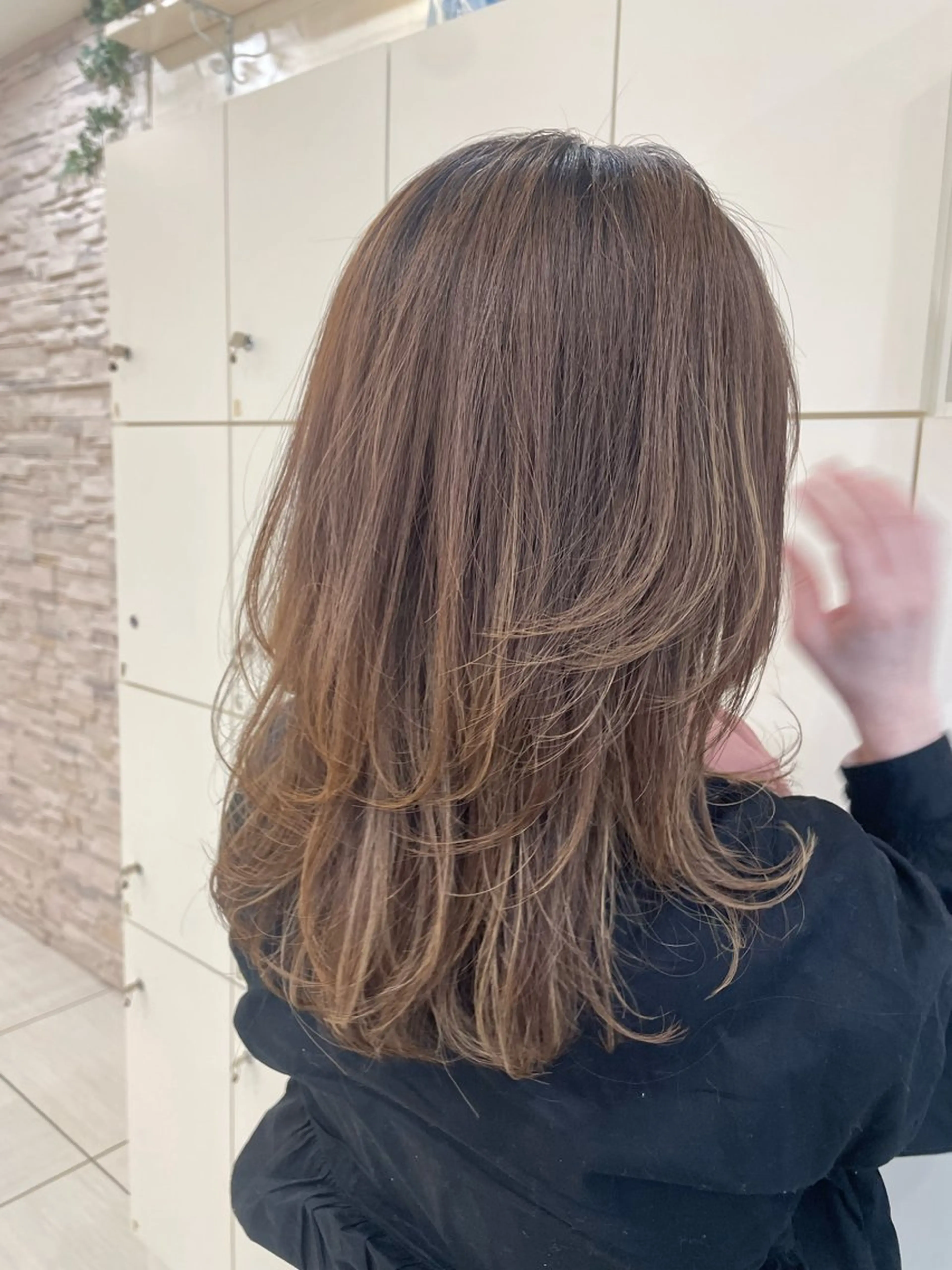 ミディアム カラー ハイライトカラー ハイライト レイヤーカット カット ヘアカラー 田野倉NEXT店 美髪ニストのヘアスタイル