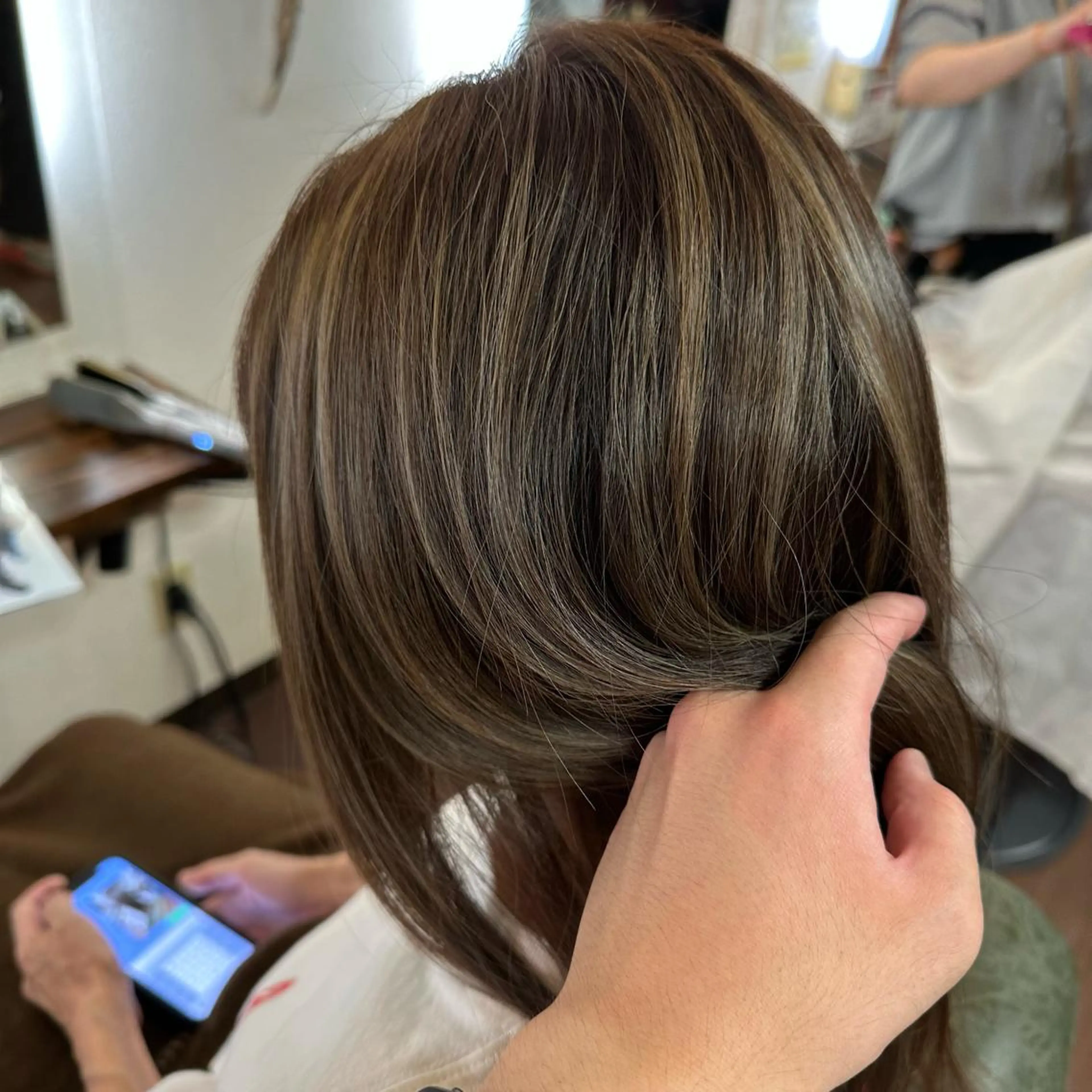 セミロング カラー ハイライトカラー ハイライト ヘアカラー トリートメント Glanzhair 🫧‪菊池柊真🫧のヘアスタイル