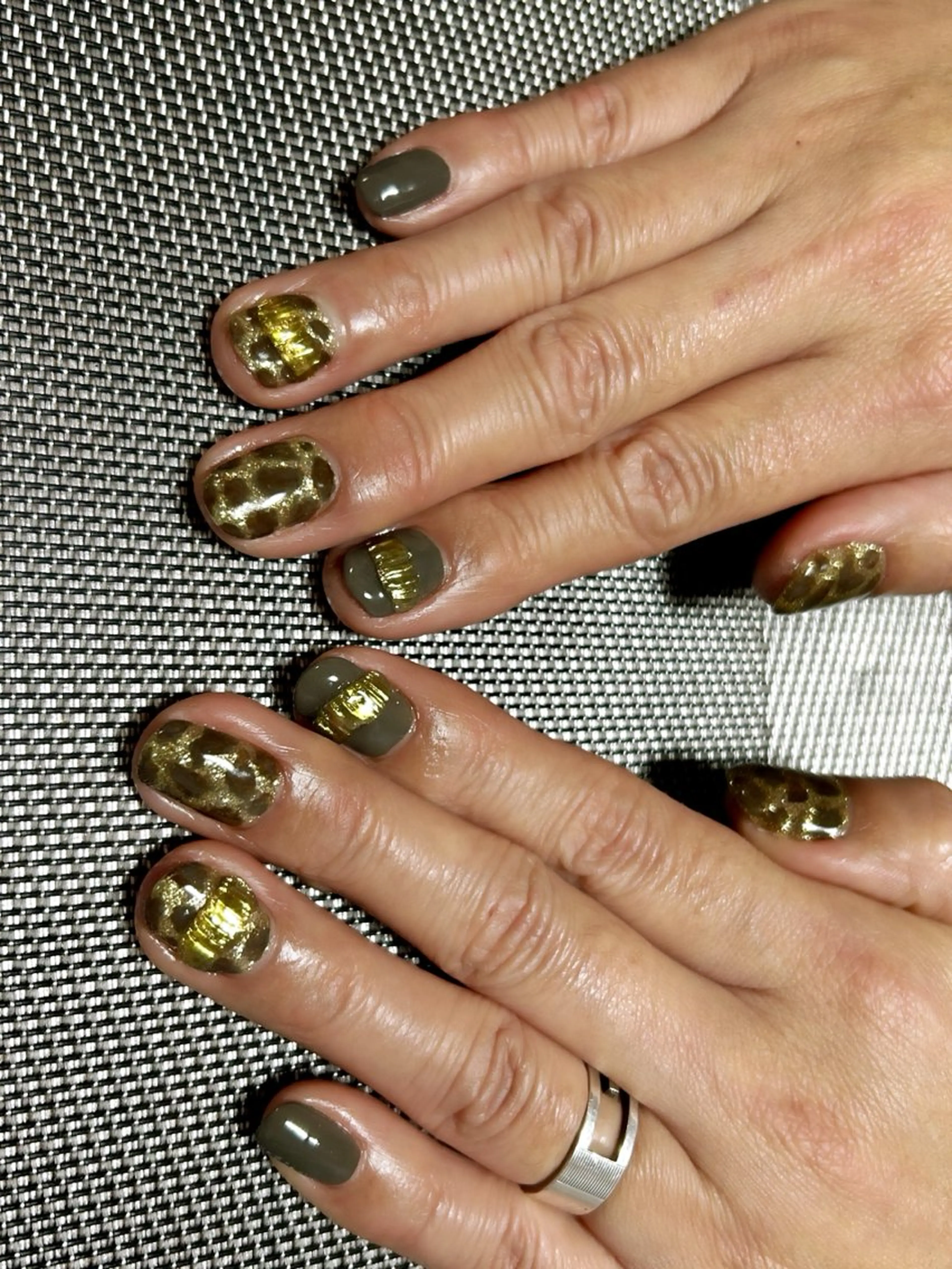 ネイル アニマル柄 ハンドネイル i nailのネイルデザイン