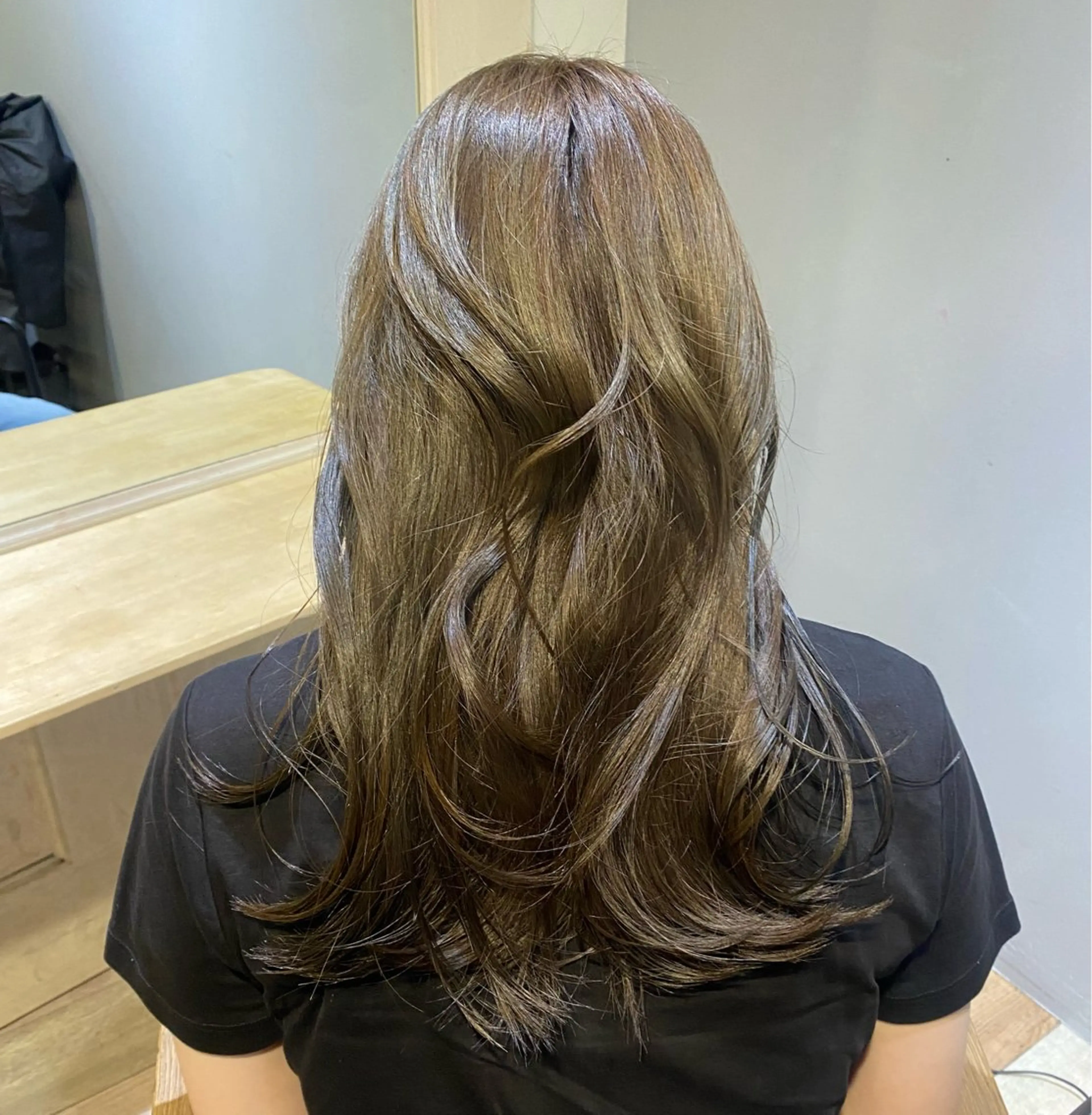 セミロング カラー 透明感カラー オリーブカラー オレンジ ヘアカラー トリートメント HAIR SALON M Fe's 池袋所属・メンズカット/パーマ 艶カラーTAIGA︎のヘアスタイル