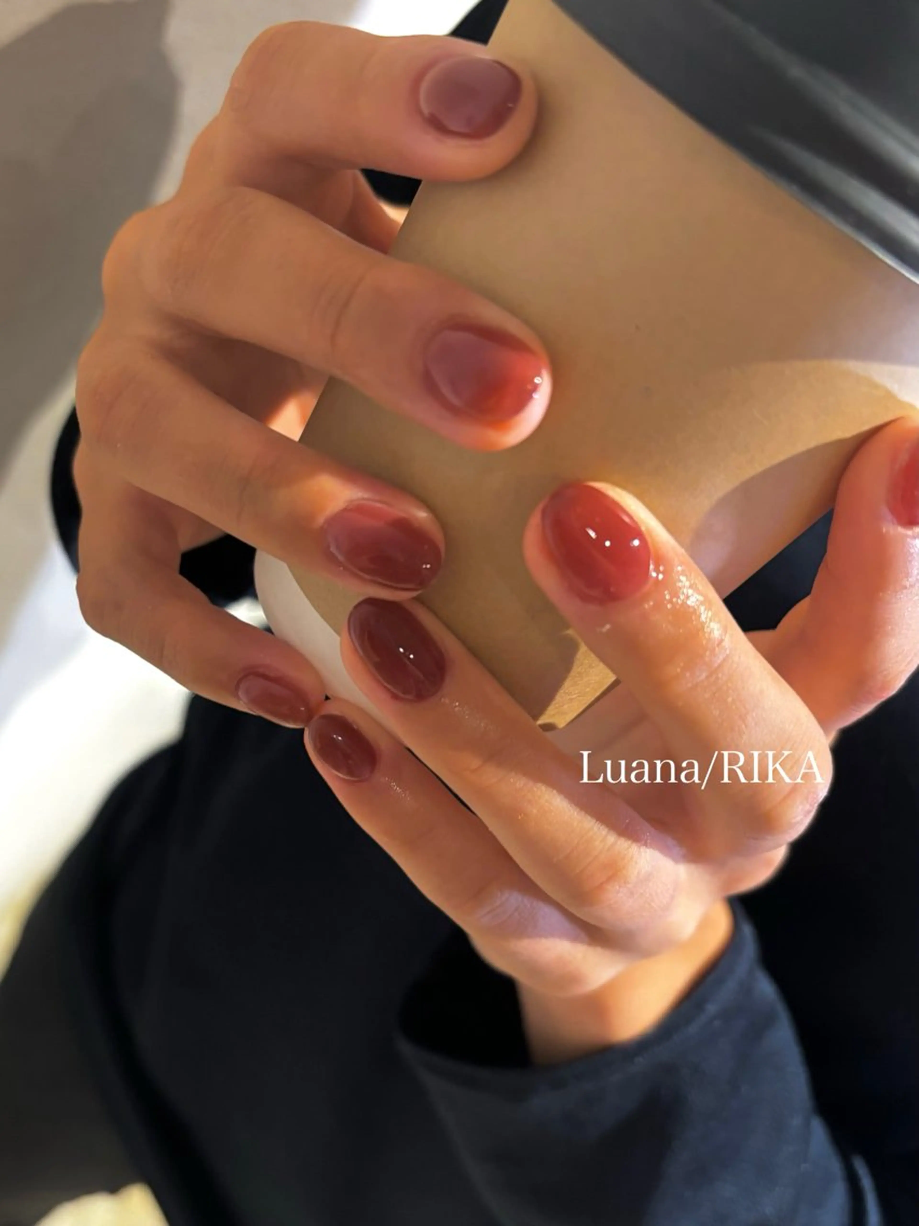 ネイル ボルドー 氷ネイル・うるうるネイル 持ち込み ハンドネイル Nail Salon Luana Rikaのネイルデザイン
