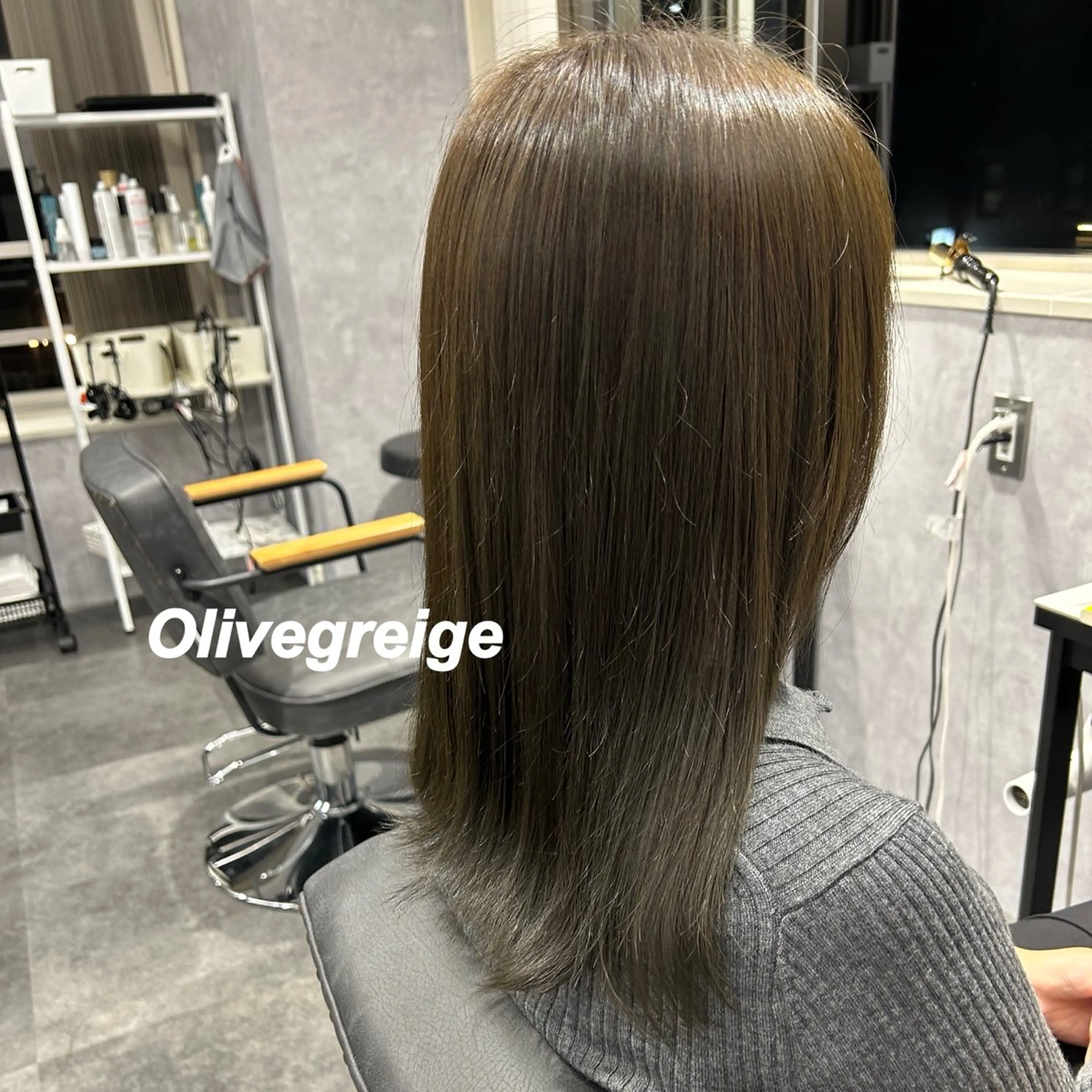 セミロング カラー オリーブカラー ヘアカラー トリートメント プルエクステ/インナ ーカラー🦊はるなのヘアスタイル