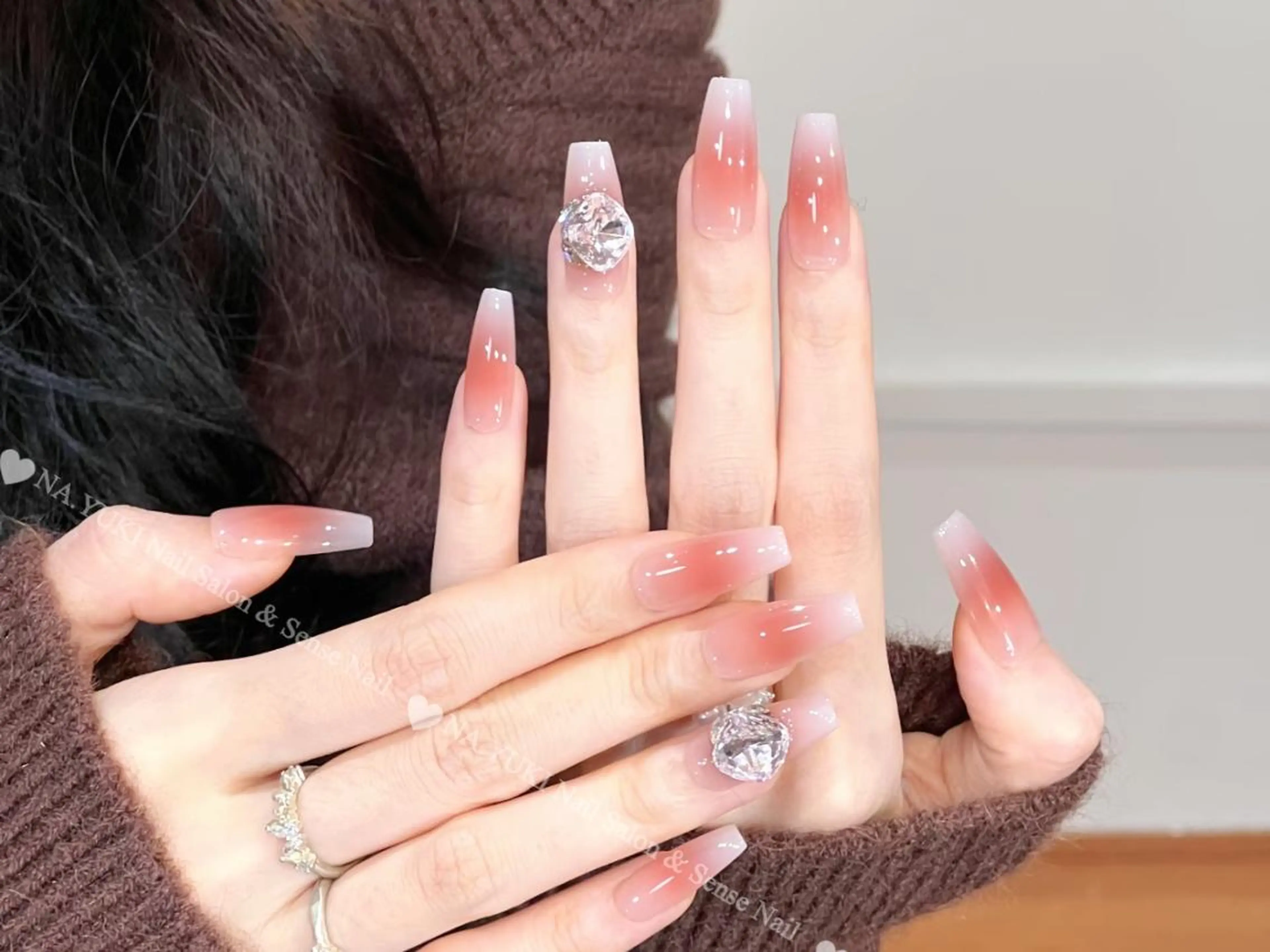 ネイル 🦋 Queenieのネイルデザイン