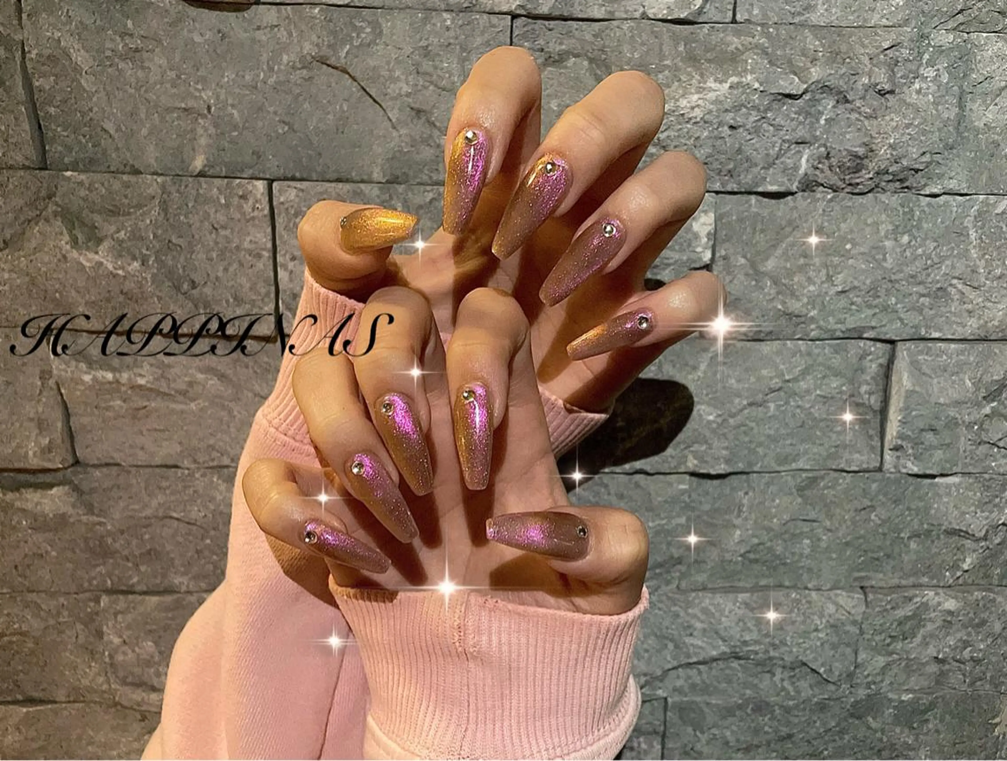 ネイル カジュアル キラキラネイル マグネットネイル ピンク スカルプネイル ハンドネイル HAPPINAS Jrネイリスト💅のネイルデザイン