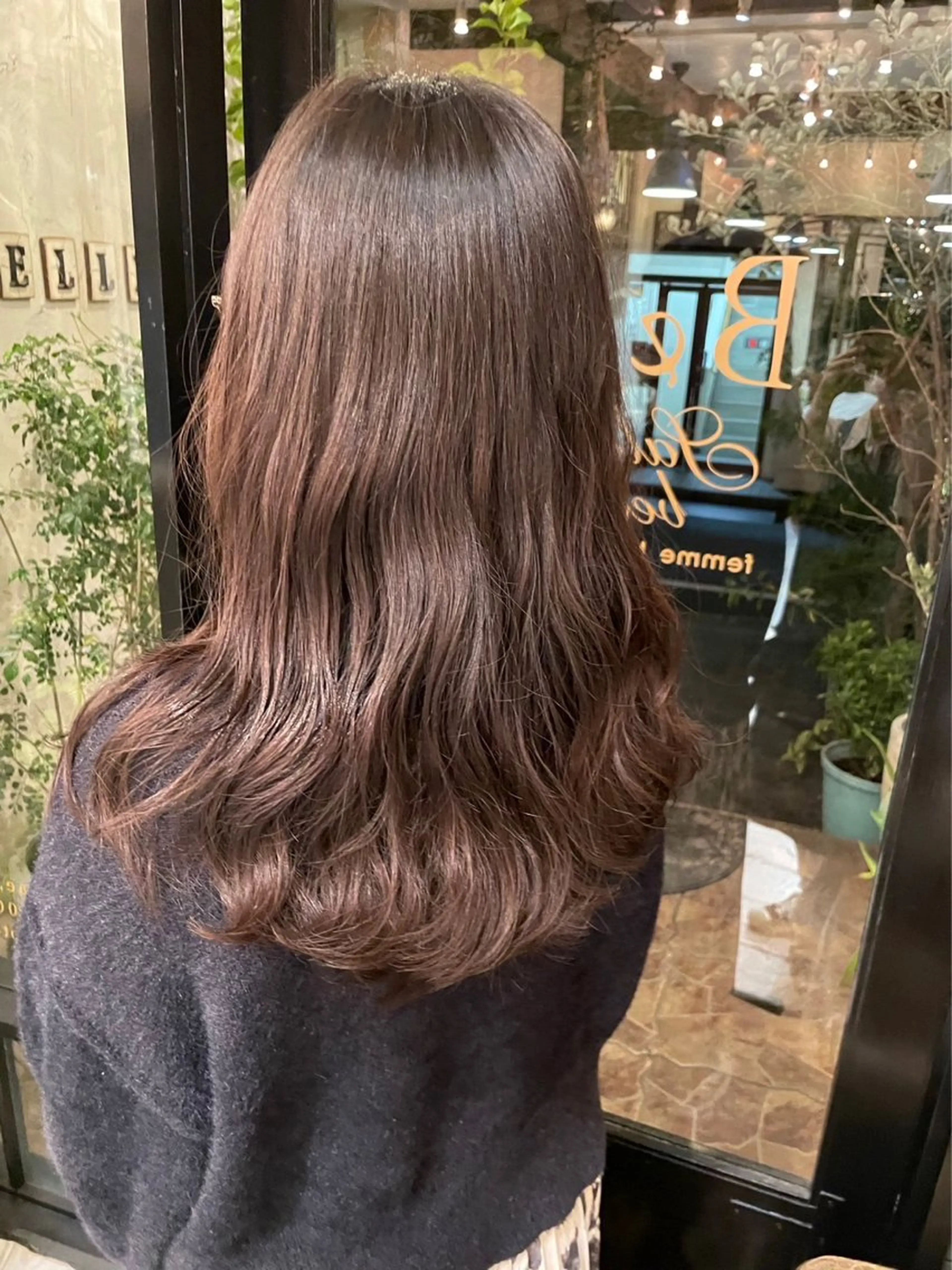 ミディアム パーマ トリートメント 🐋湊 ゆうき /レイヤーカット🫧のヘアスタイル