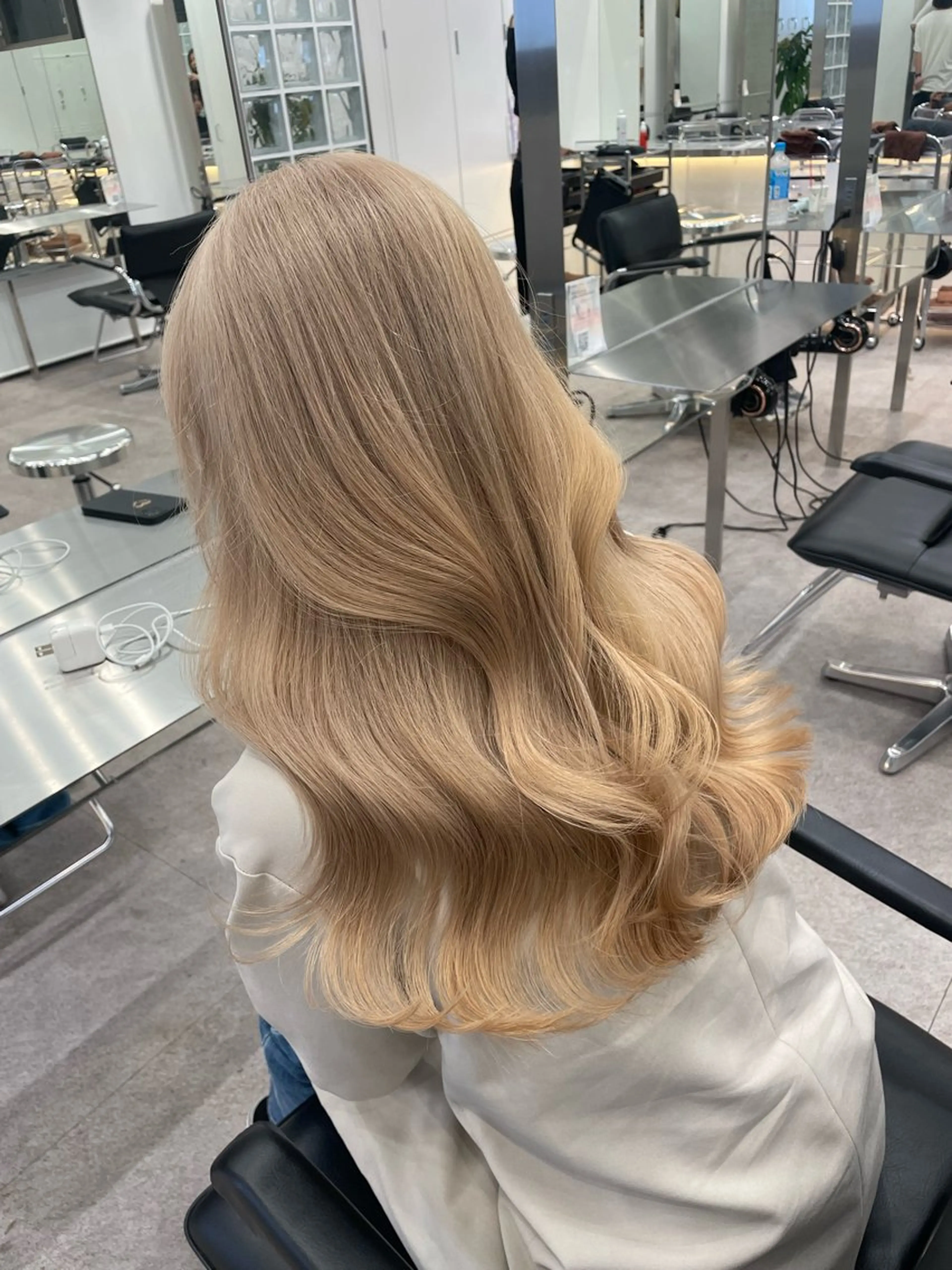セミロング カラー 酒井 竜也のヘアスタイル