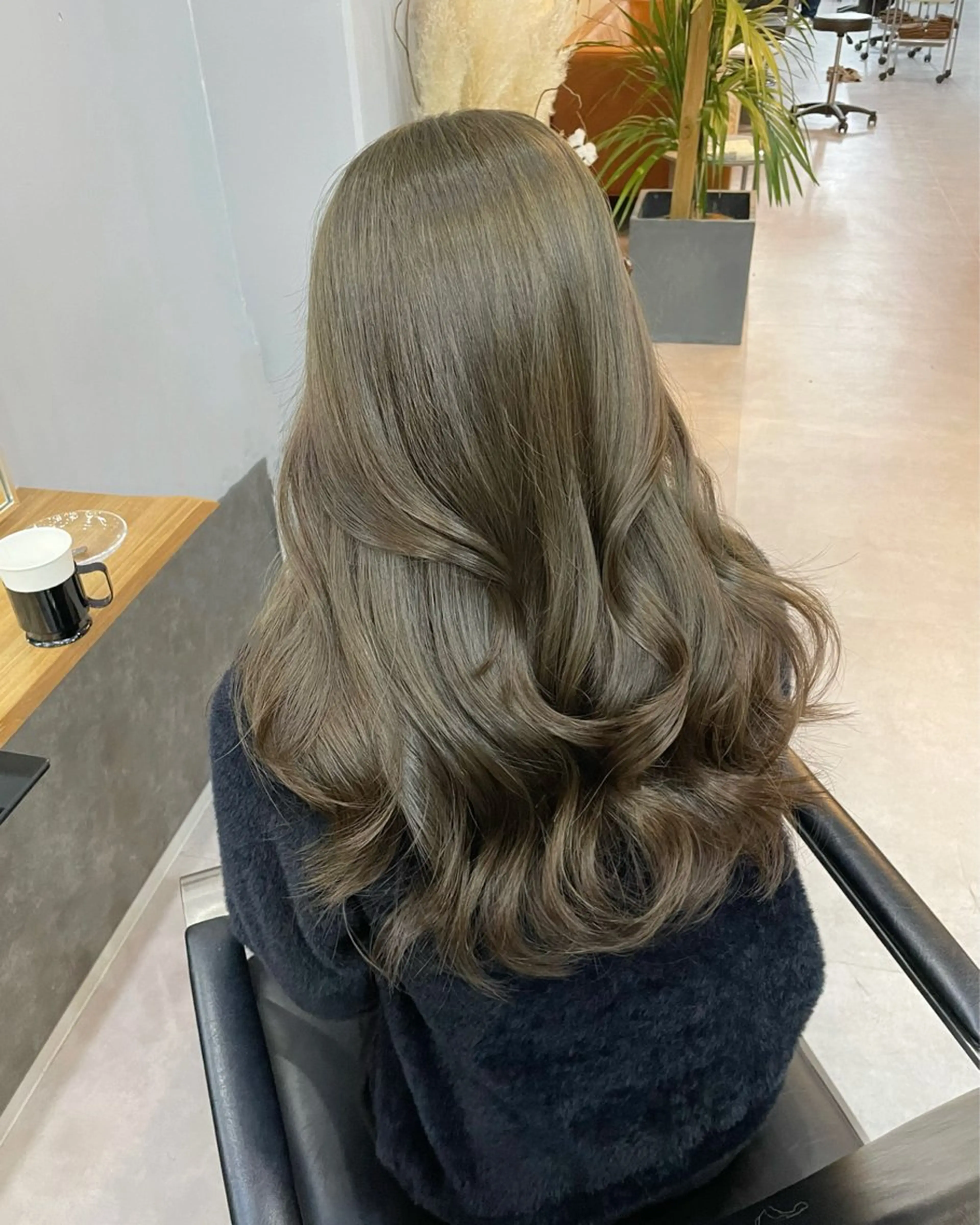 ロング カラー ヘアカラー ミルクティーベージュ ❤︎レイヤー　MIAのヘアスタイル