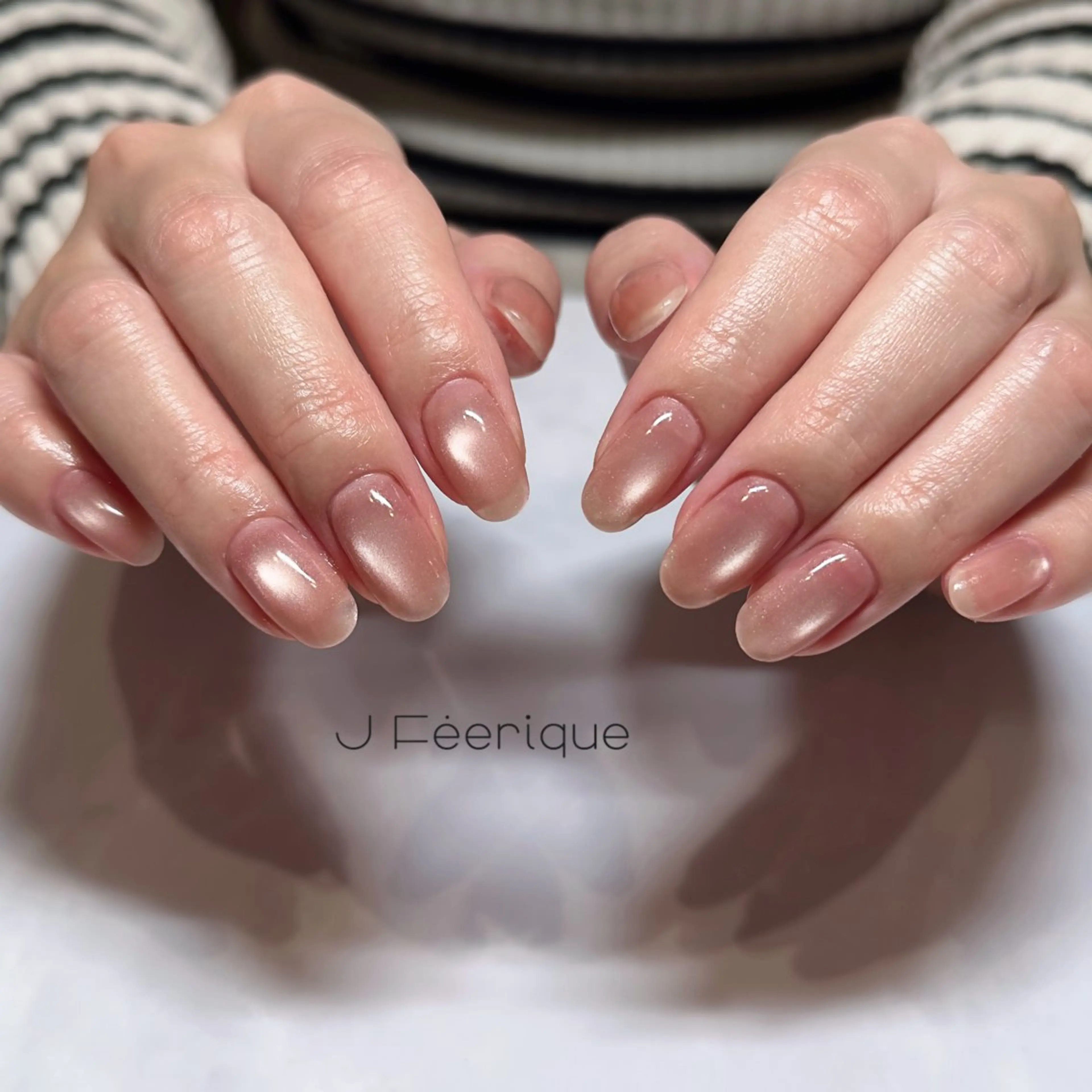 ネイル 氷ネイル・うるうるネイル マグネットネイル ハンドネイル Shiho 南森町/ネイルのネイルデザイン