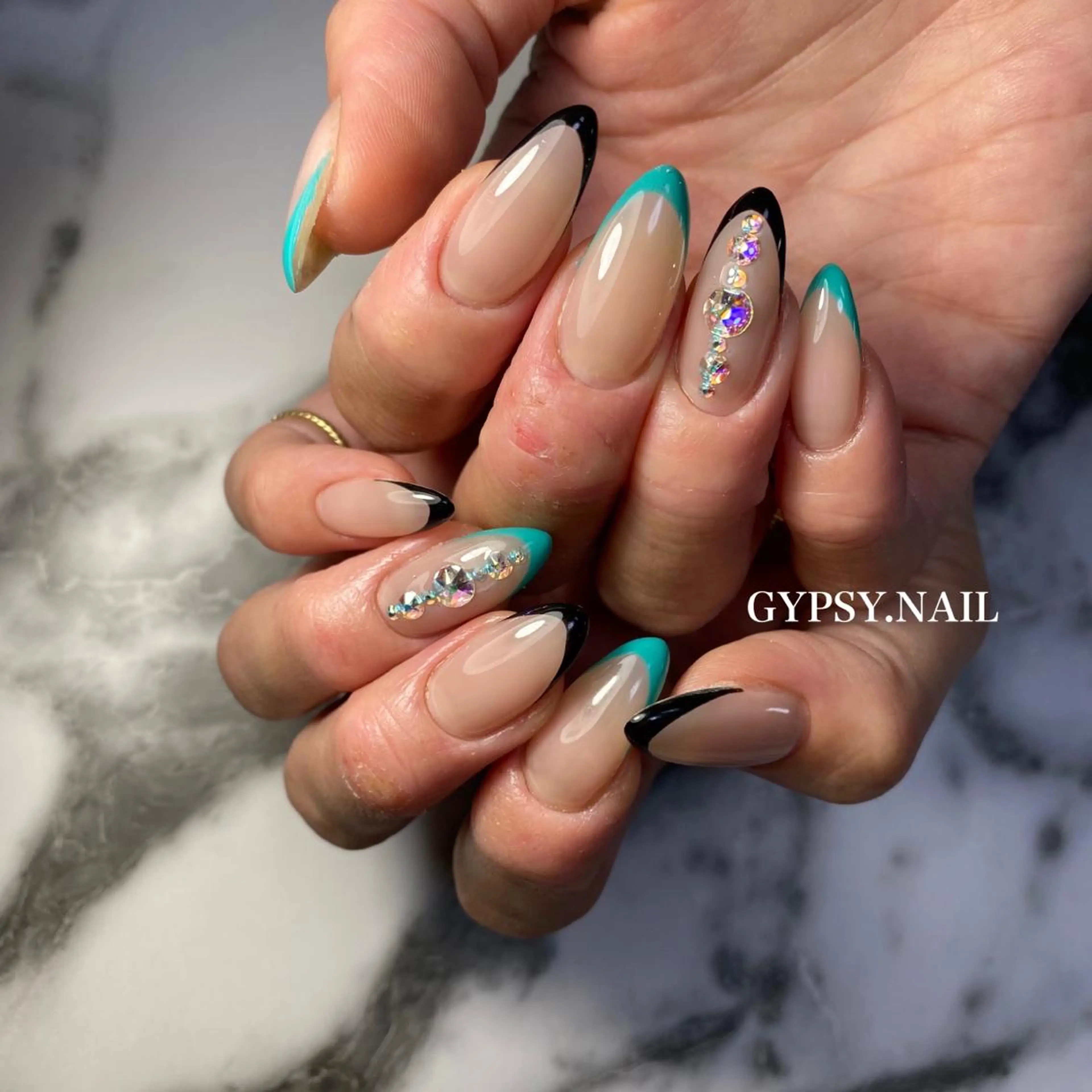 ネイル GYPSY.NAIL所属・GYPSY.NAIL akariのネイルデザイン