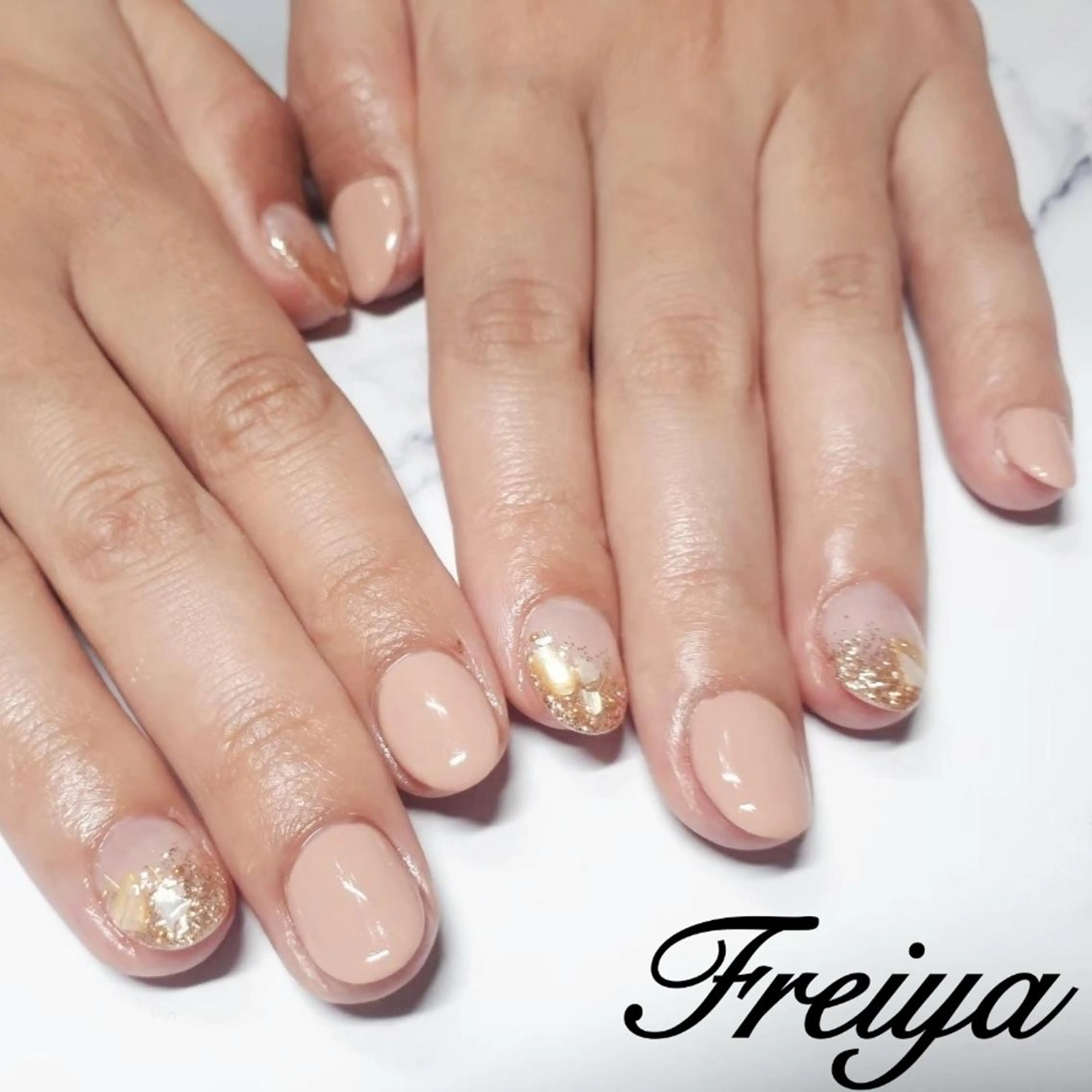 ネイル FREIYA所属・FREIYA マツエク、ネイルの眉毛・アイブロウイメージ