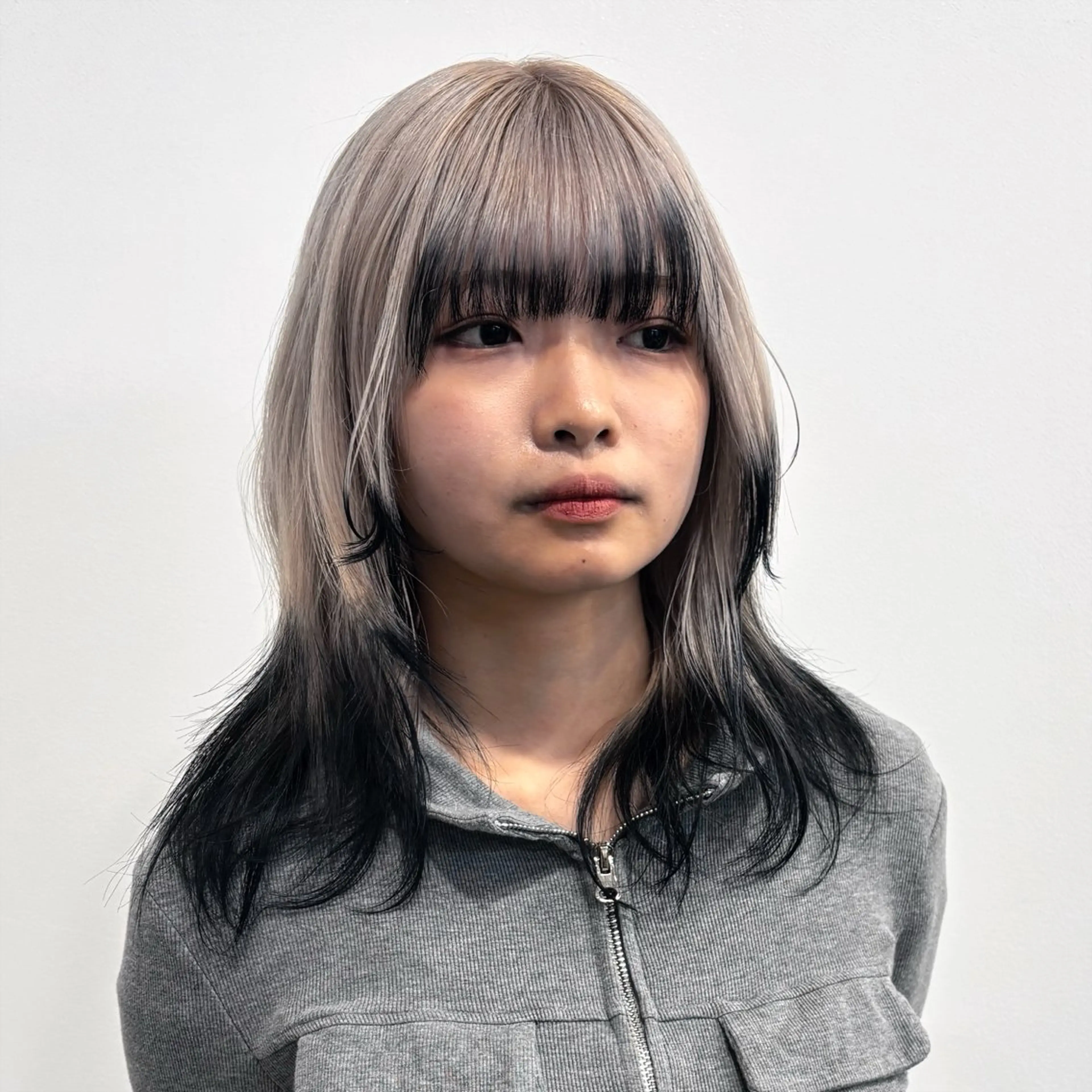 セミロング ヘアカラー ニュアンスヘア ★リョウカ★のヘアスタイル