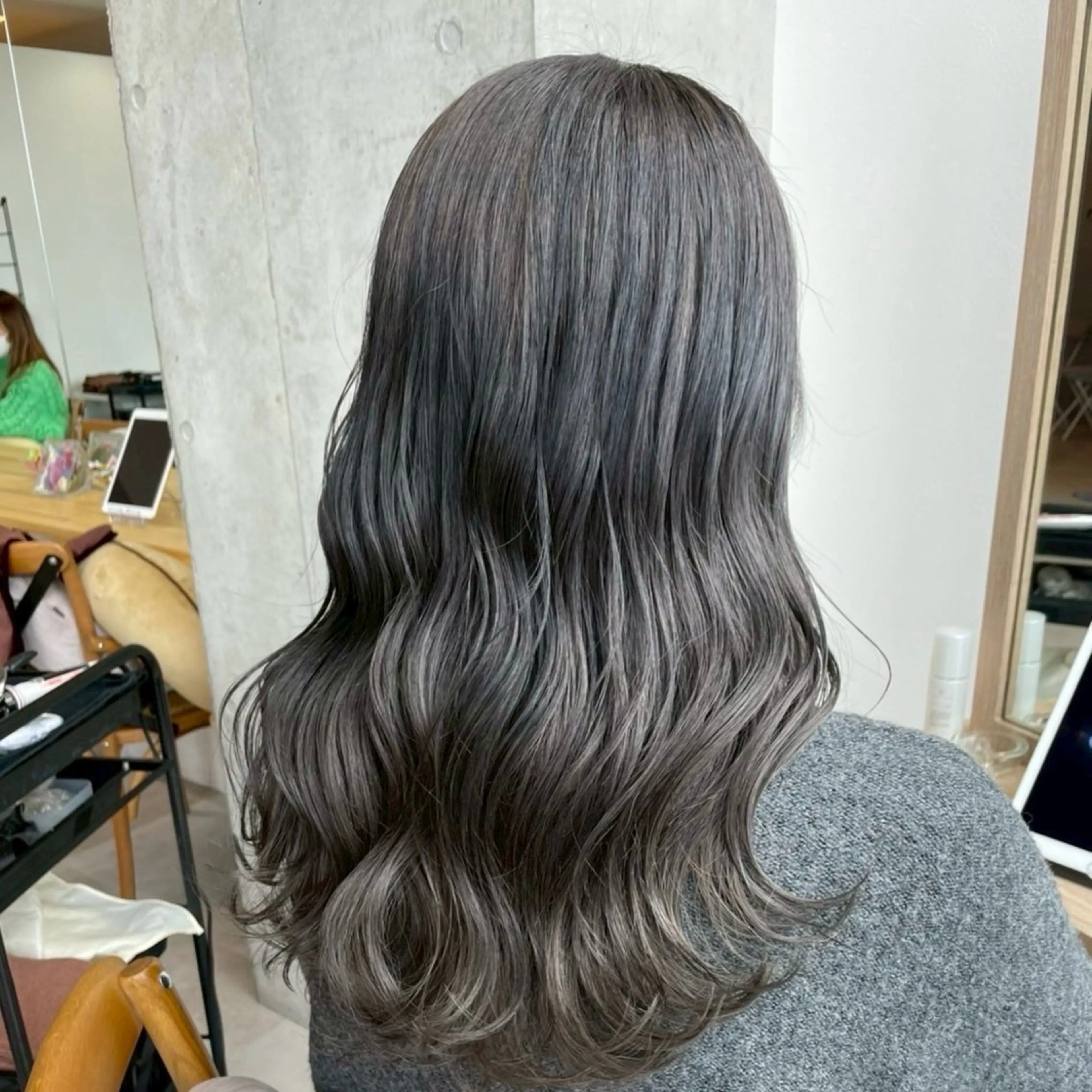 ロング カラー カット ヘアカラー トリートメント ミニモの評価100% /艶カラー/井上あいのヘアスタイル