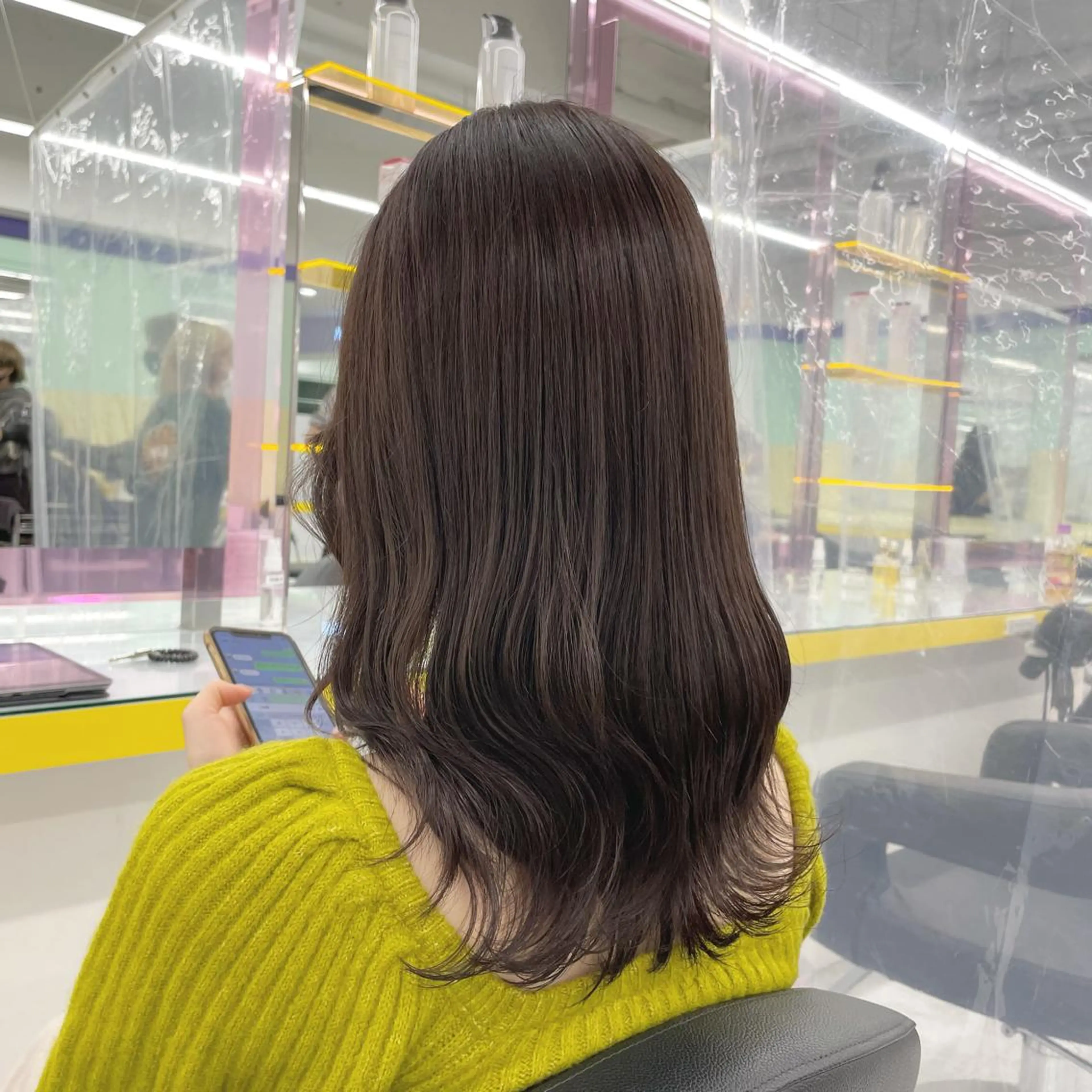 セミロング カラー ヘアアレンジ カット ヘアカラー トリートメント ヘアセット 💕透明感暗髪💕 りくのヘアスタイル