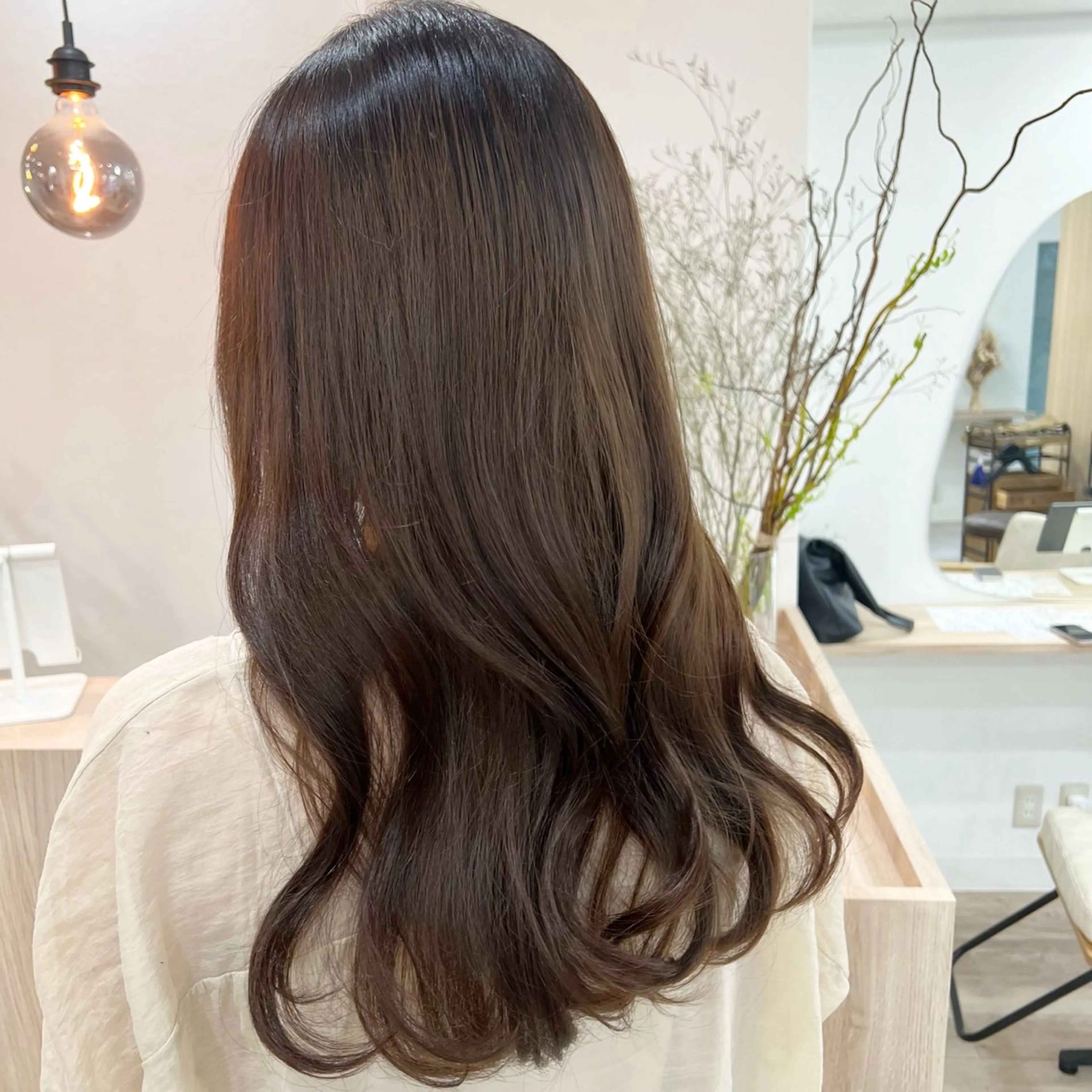 ロング カラー ベージュカラー TOKI mahoのヘアスタイル
