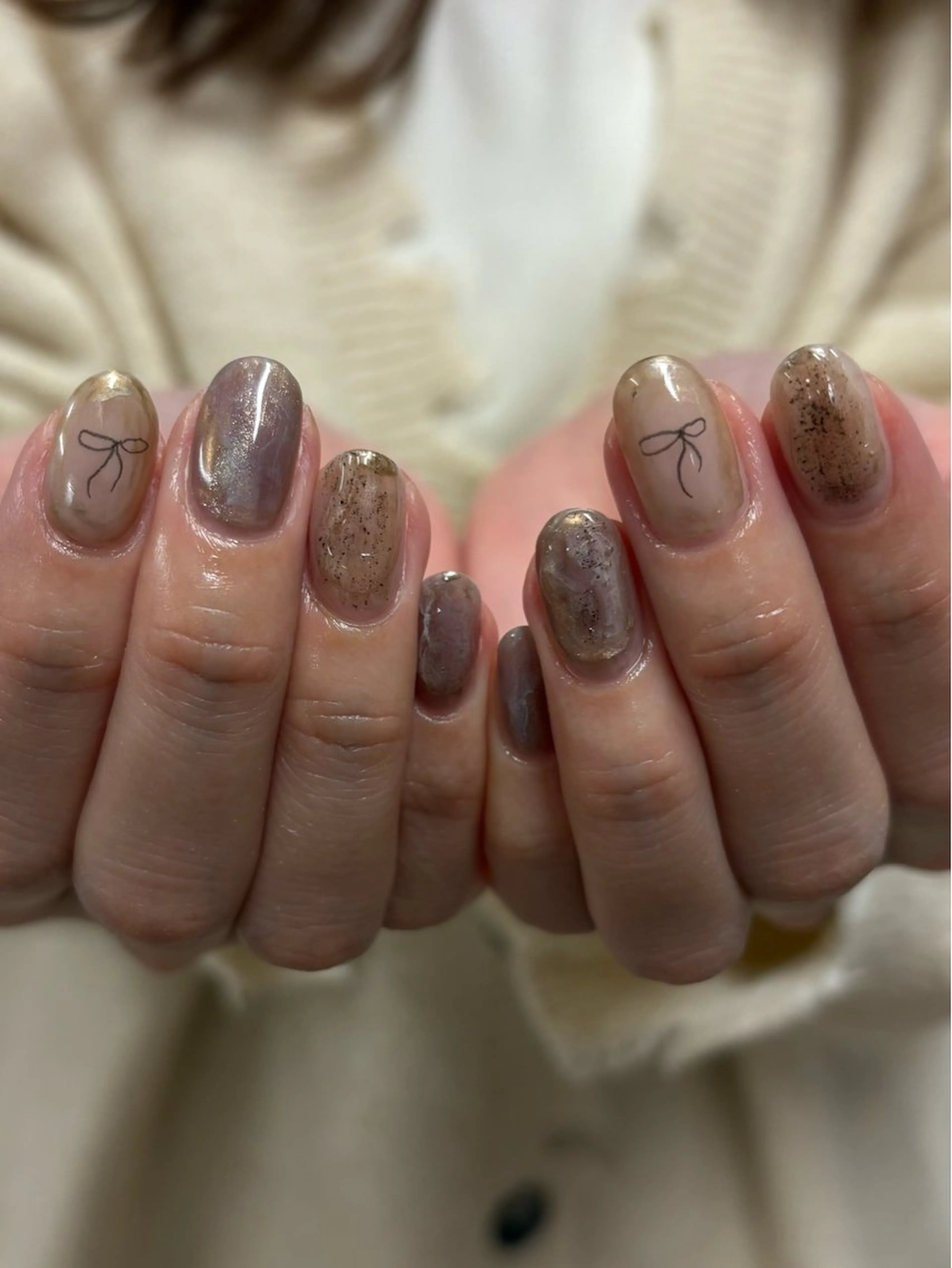 ネイル リボン GLADnail新宿 arisaのネイルデザイン