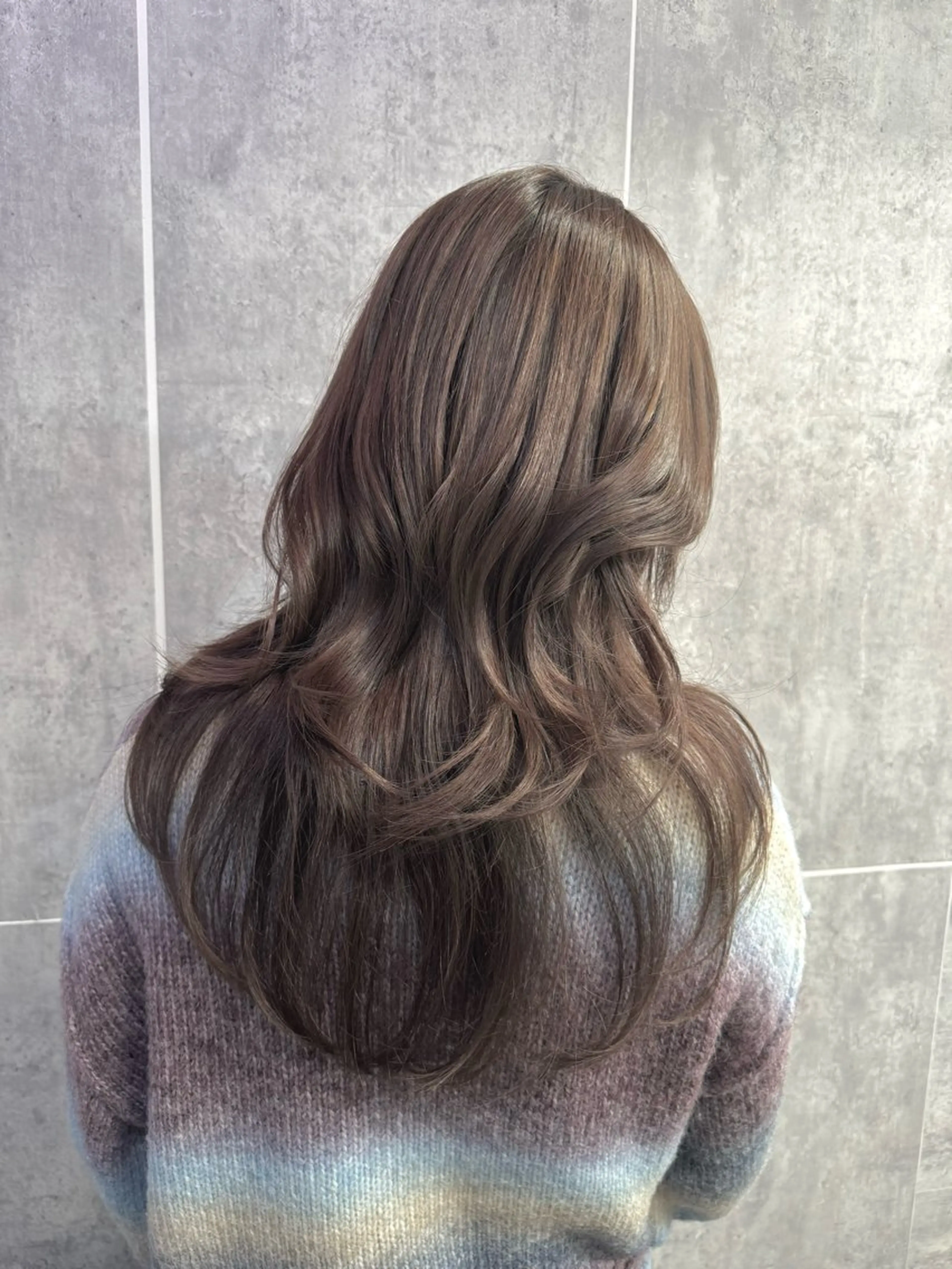 セミロング カラー カット ヘアカラー 顔まわりの神様 藤嶋秀幸のヘアスタイル