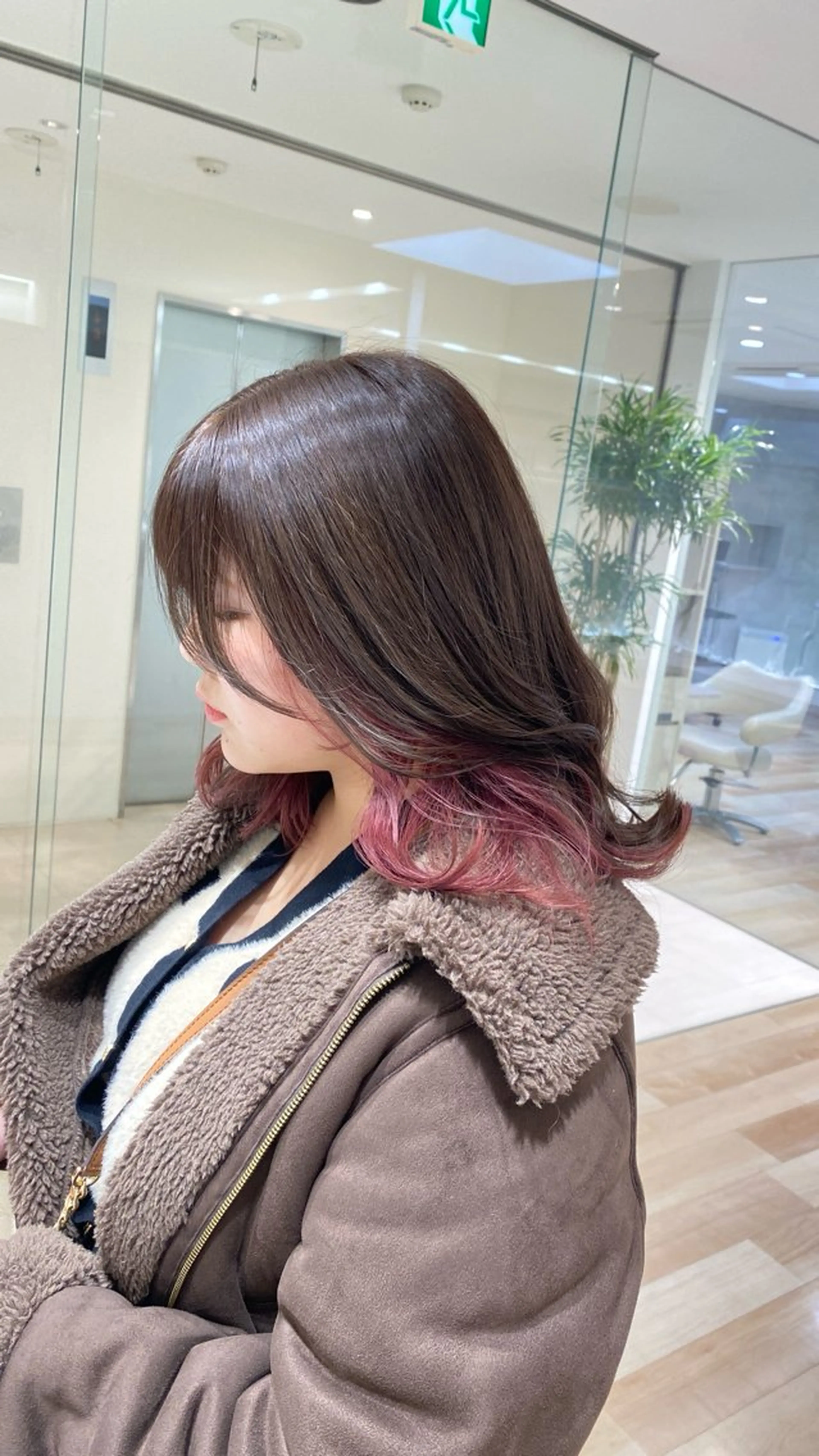 ミディアム カラー ピンクカラー カット ヘアカラー トリートメント 松永 わかなのヘアスタイル