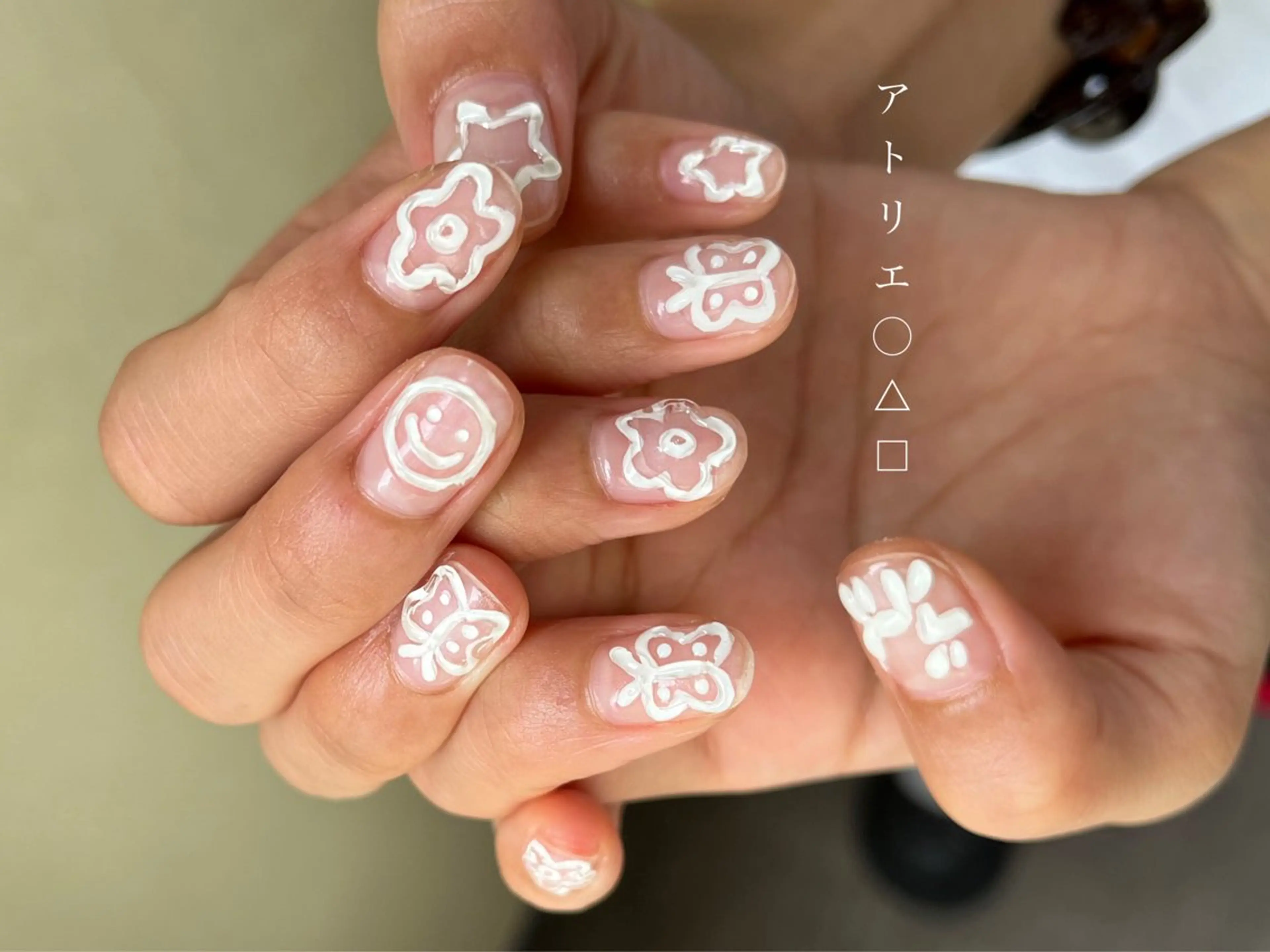 ネイル ハンドネイル アトリエ ○△□のネイルデザイン