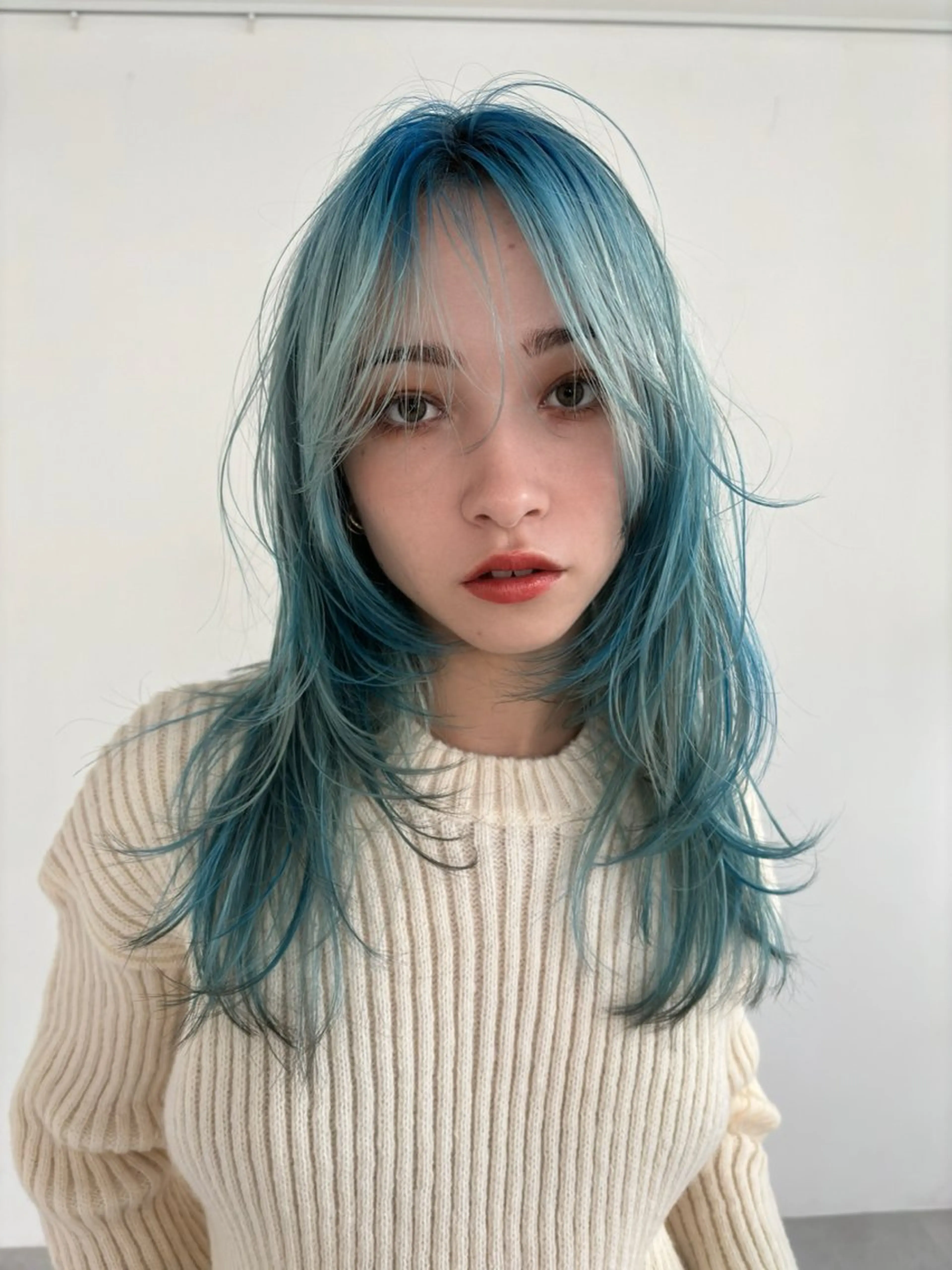 ロング カラー レイヤー/ハッシュ/ ウルフ/透明感カラーのヘアスタイル