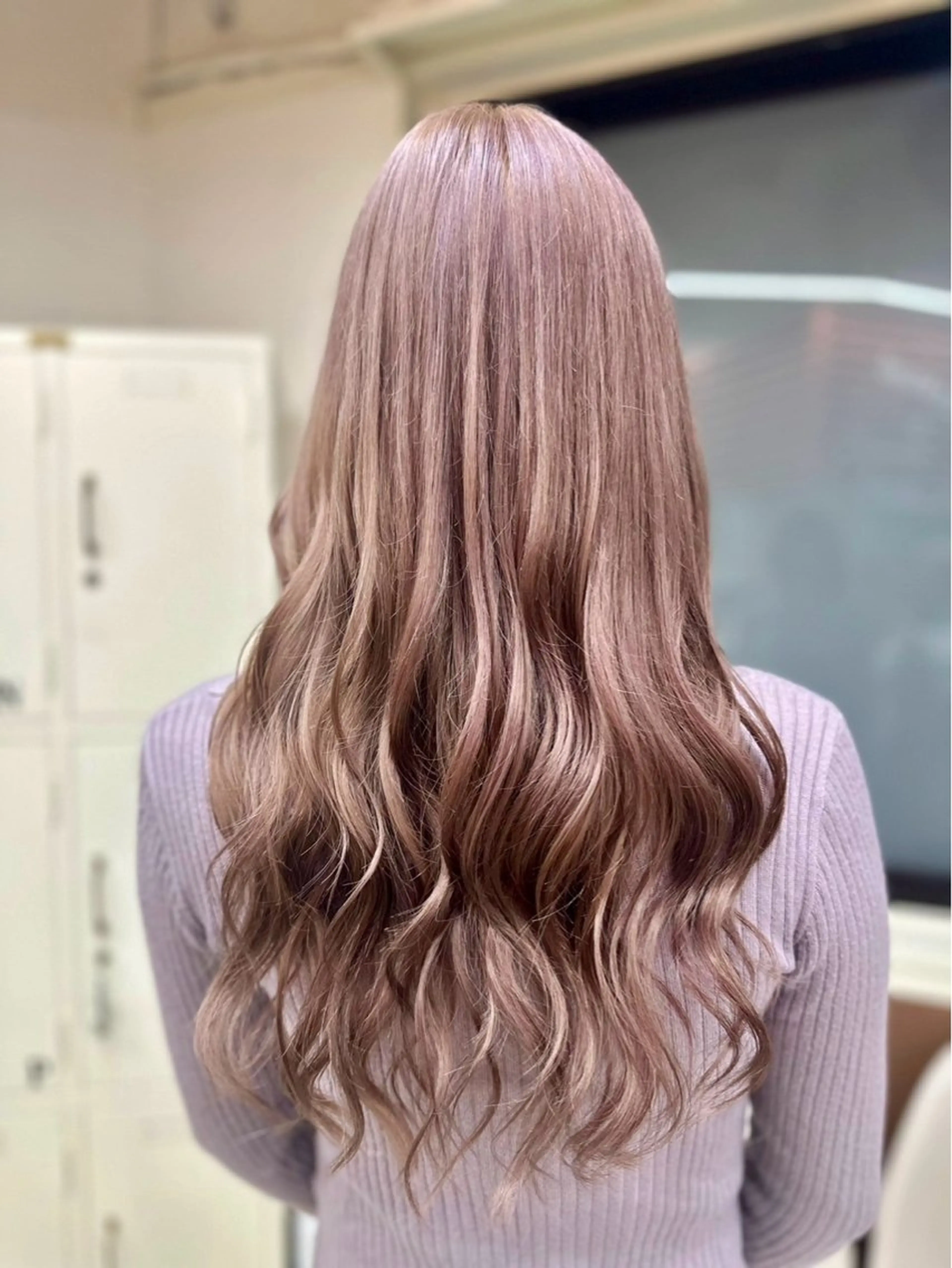 カラー 八馬 那由多のヘアスタイル