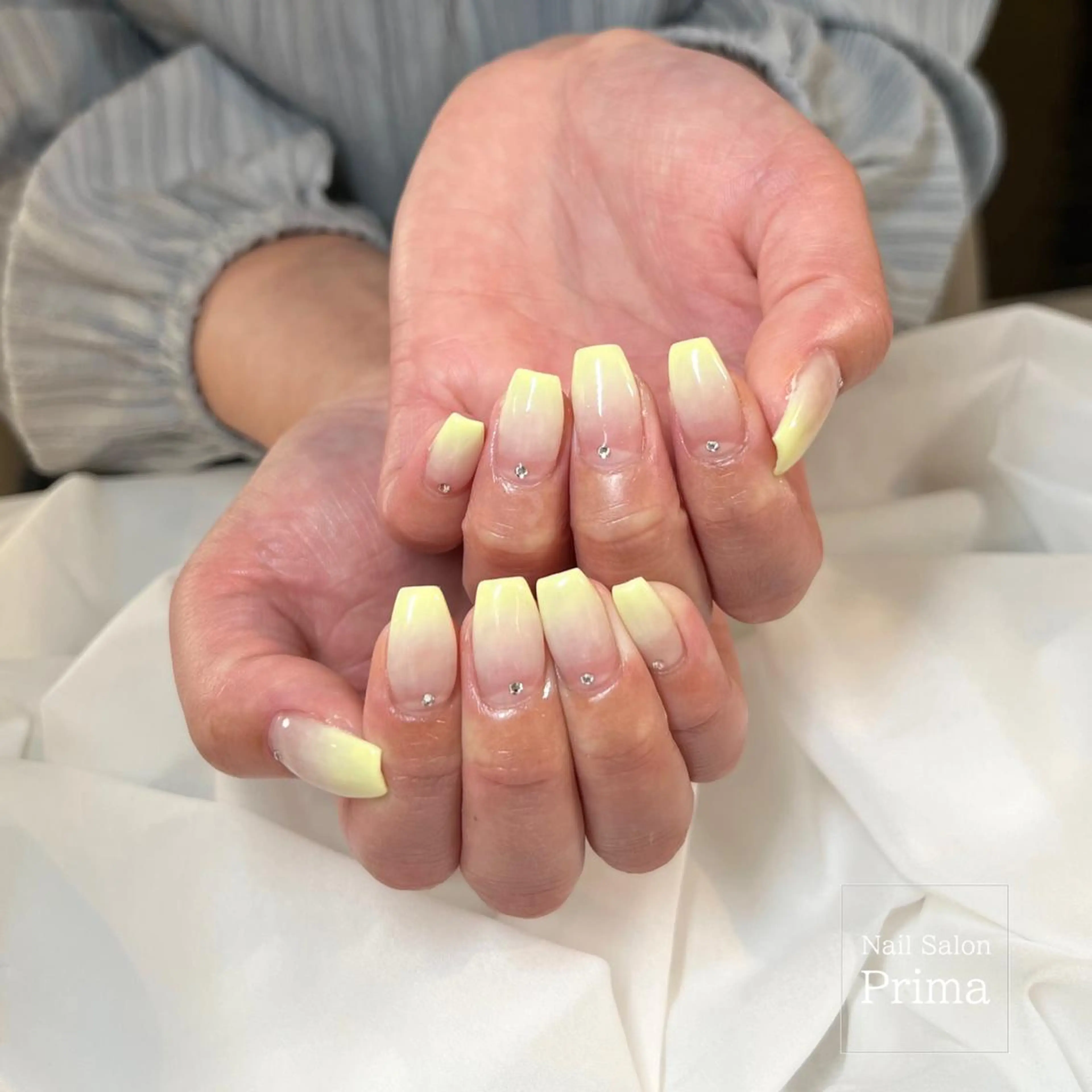 ミディアム ネイル ハンドネイル SalonPrima Nail & Eyeのネイルデザイン