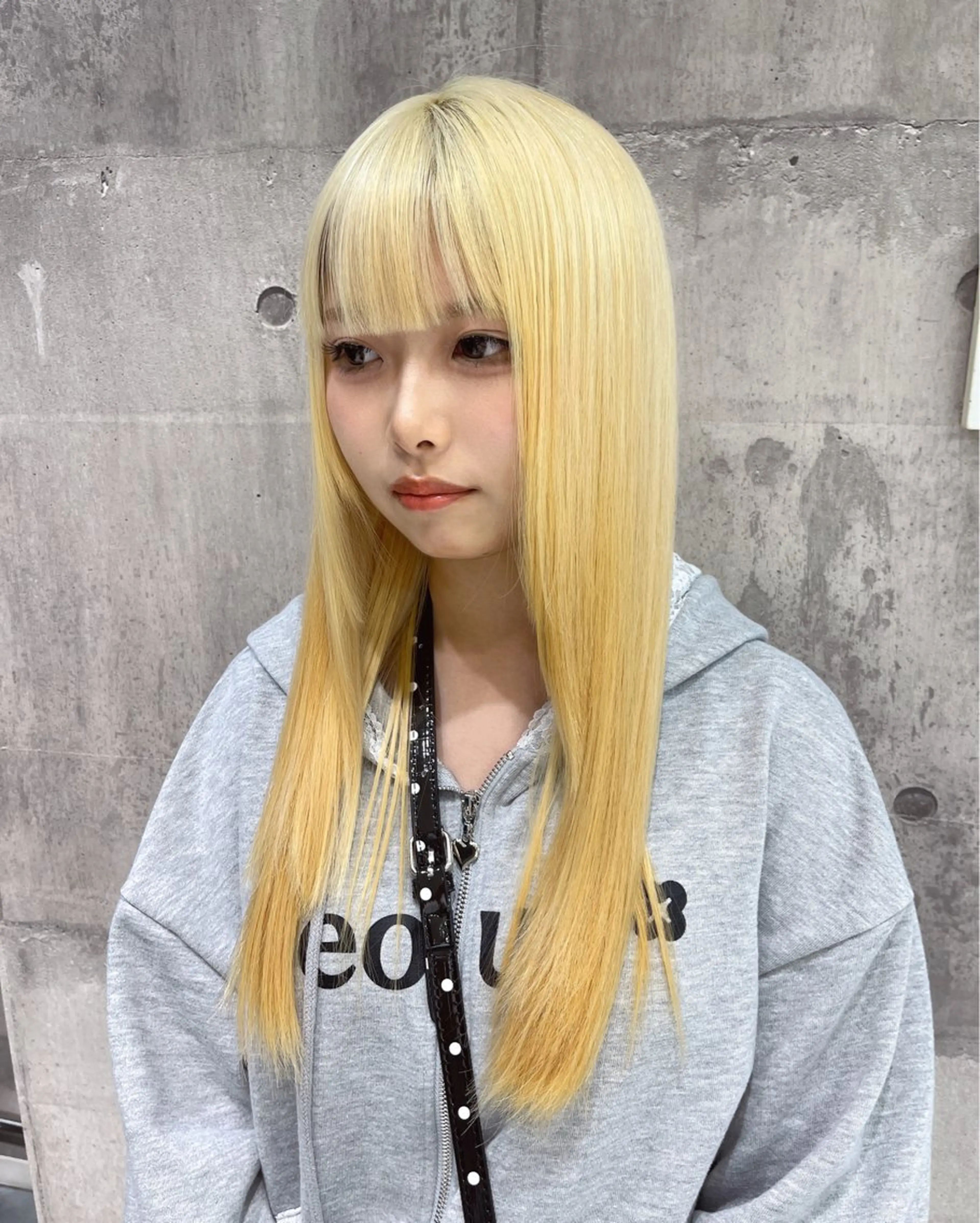 ロング カラー TENSHO 原宿　ハイトーンのヘアスタイル