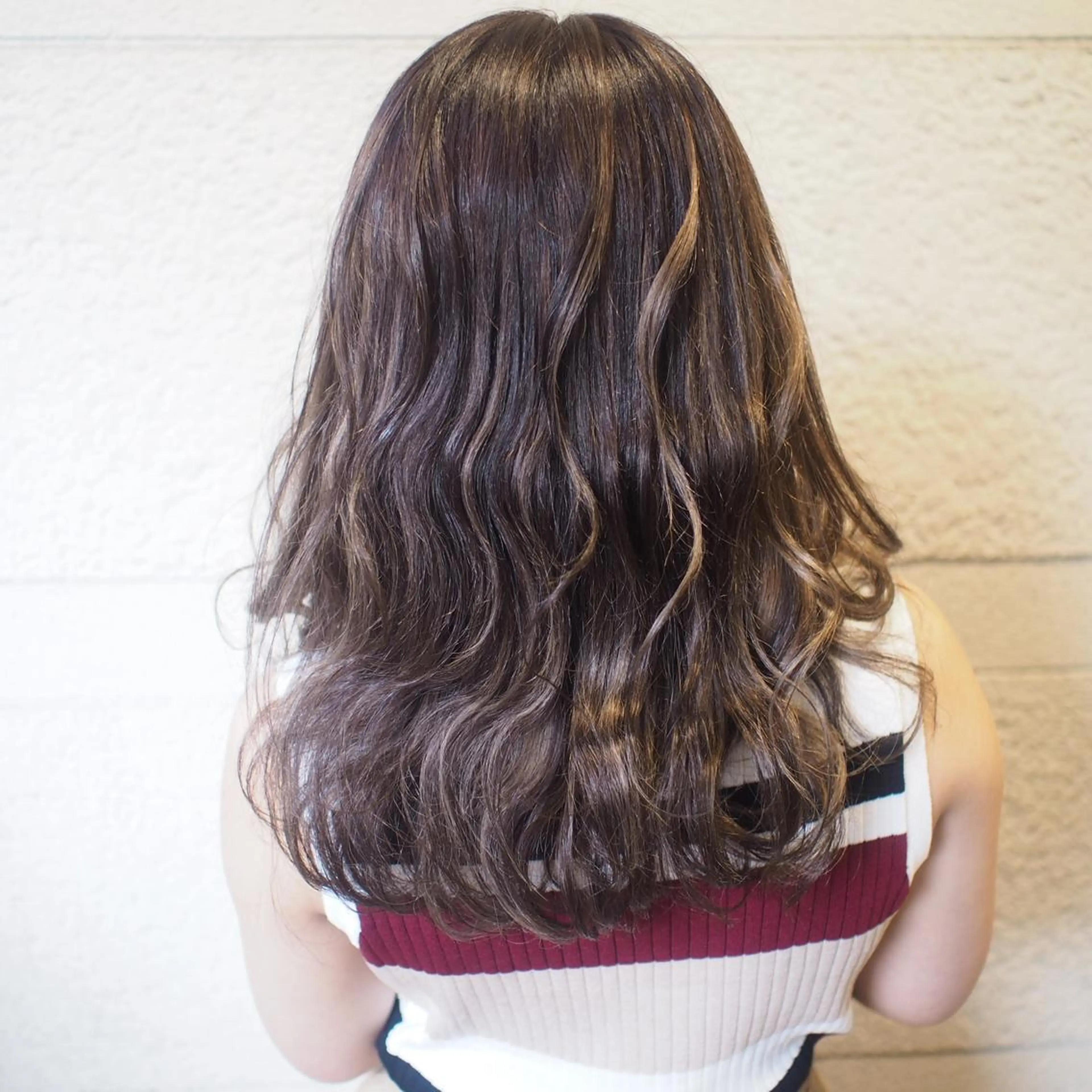 ミディアム カラー ベージュカラー ハイライトカラー ハイライト alpha. カラーエクステ下妻のヘアスタイル