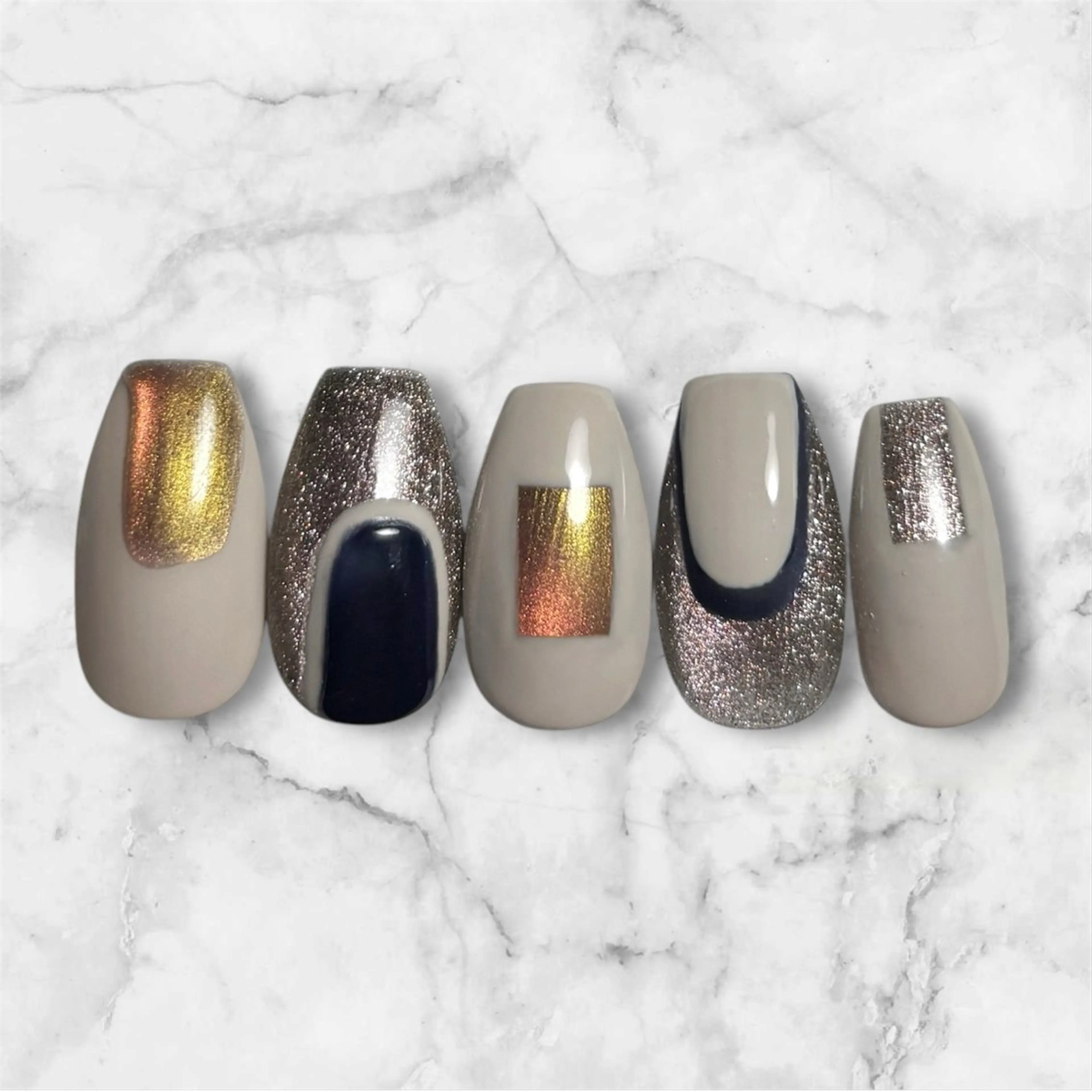 ショート ハンドネイル watanabe miyuuのネイルデザイン