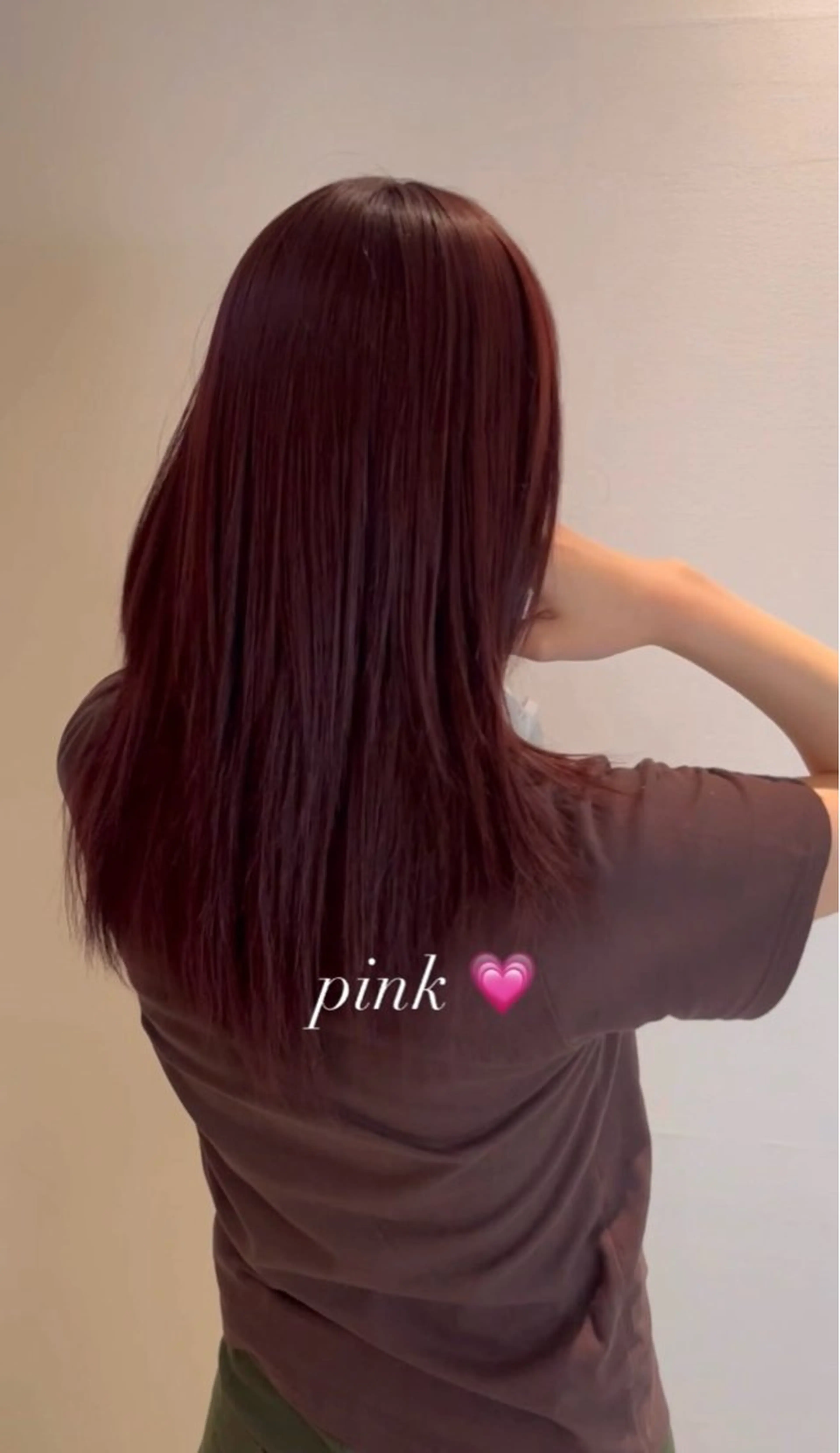 セミロング カラー ピンクカラー カバサワ カエデのヘアスタイル