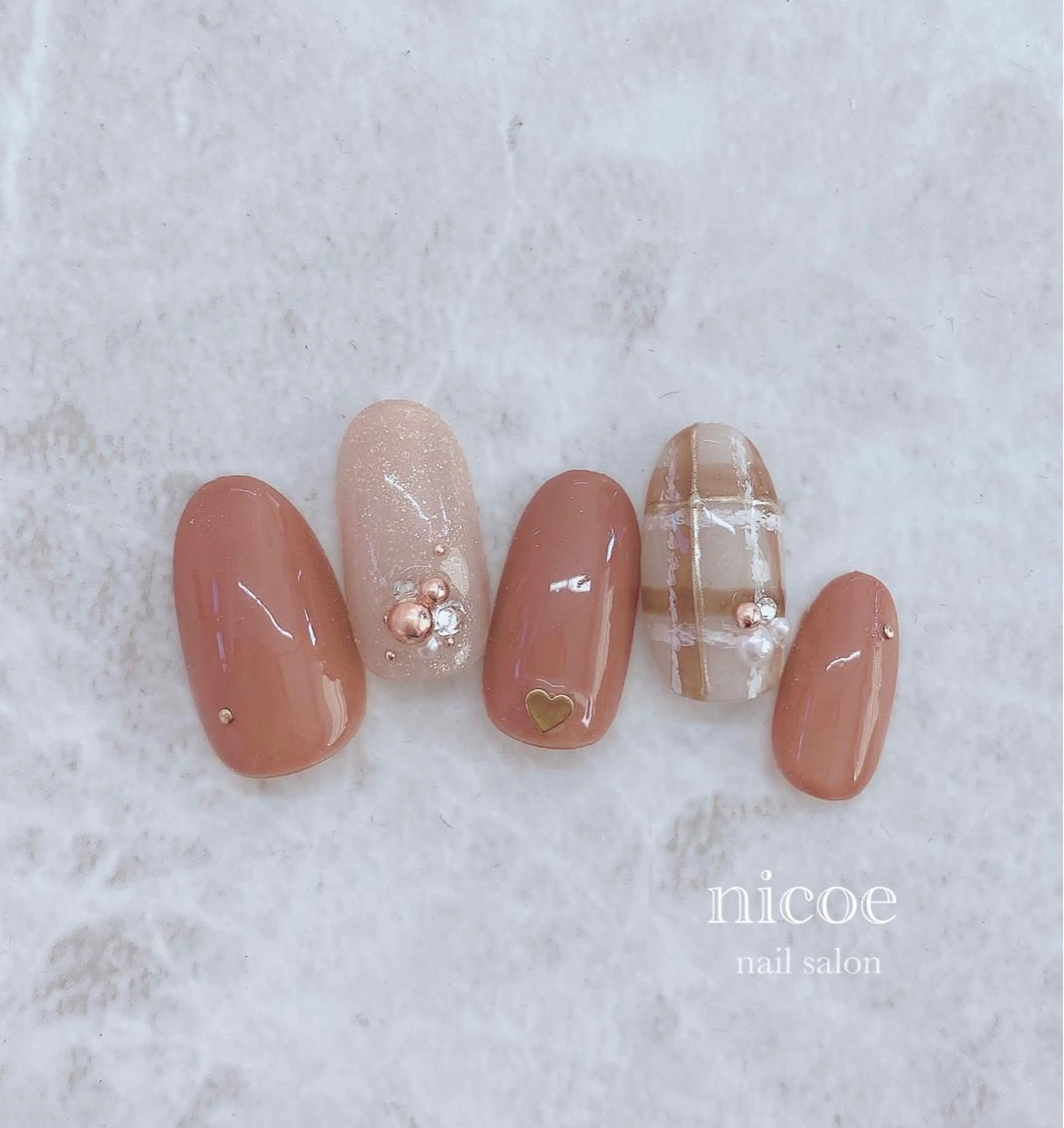 ネイル アートネイル フラワーネイル オフィスネイル ワンカラーネイル ネイルサロン　nicoe【ニコエ】所属・ネイルサロン nicoeのネイルデザイン