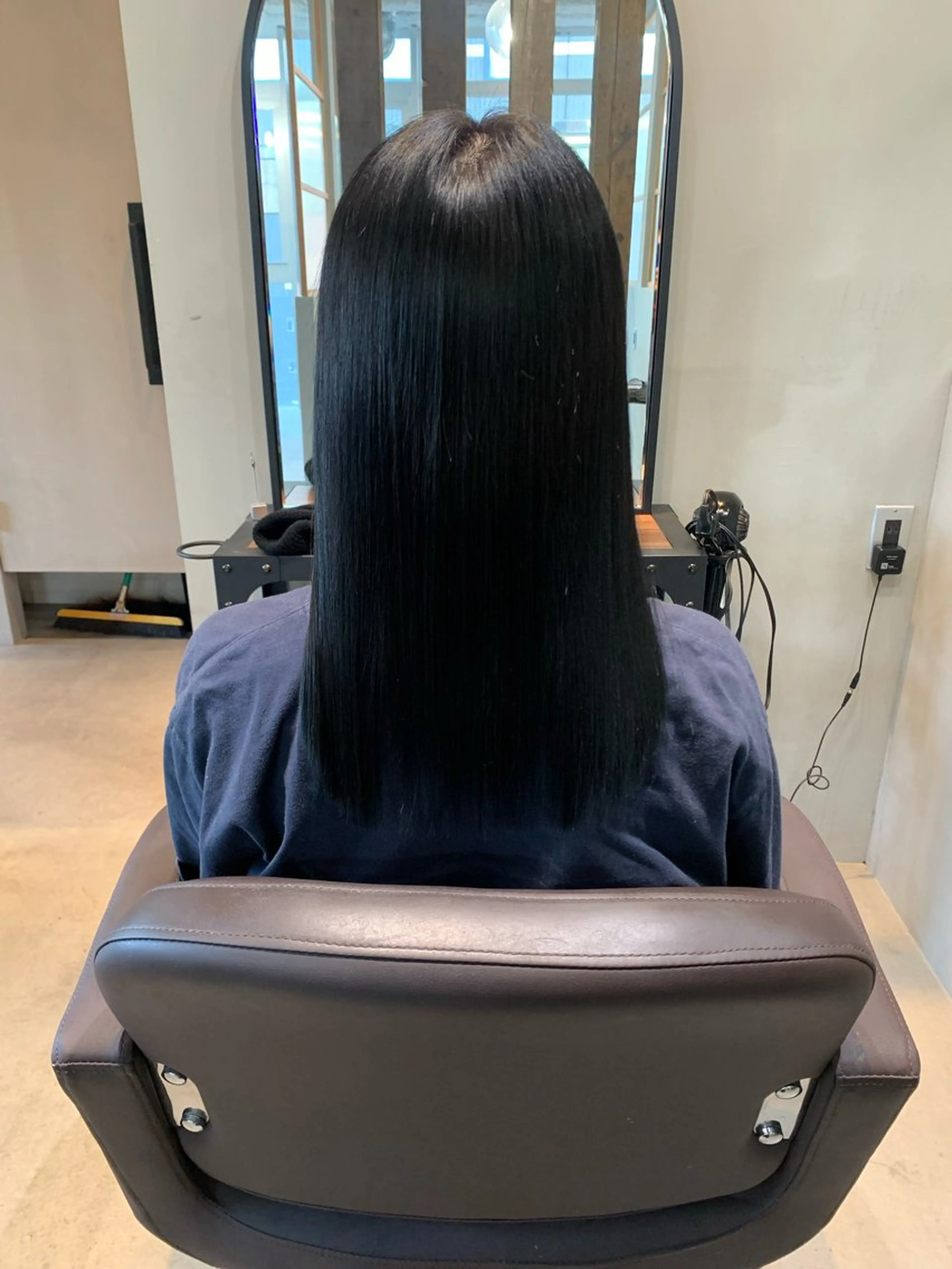 ミディアム カラー AUBE 浅野のヘアスタイル