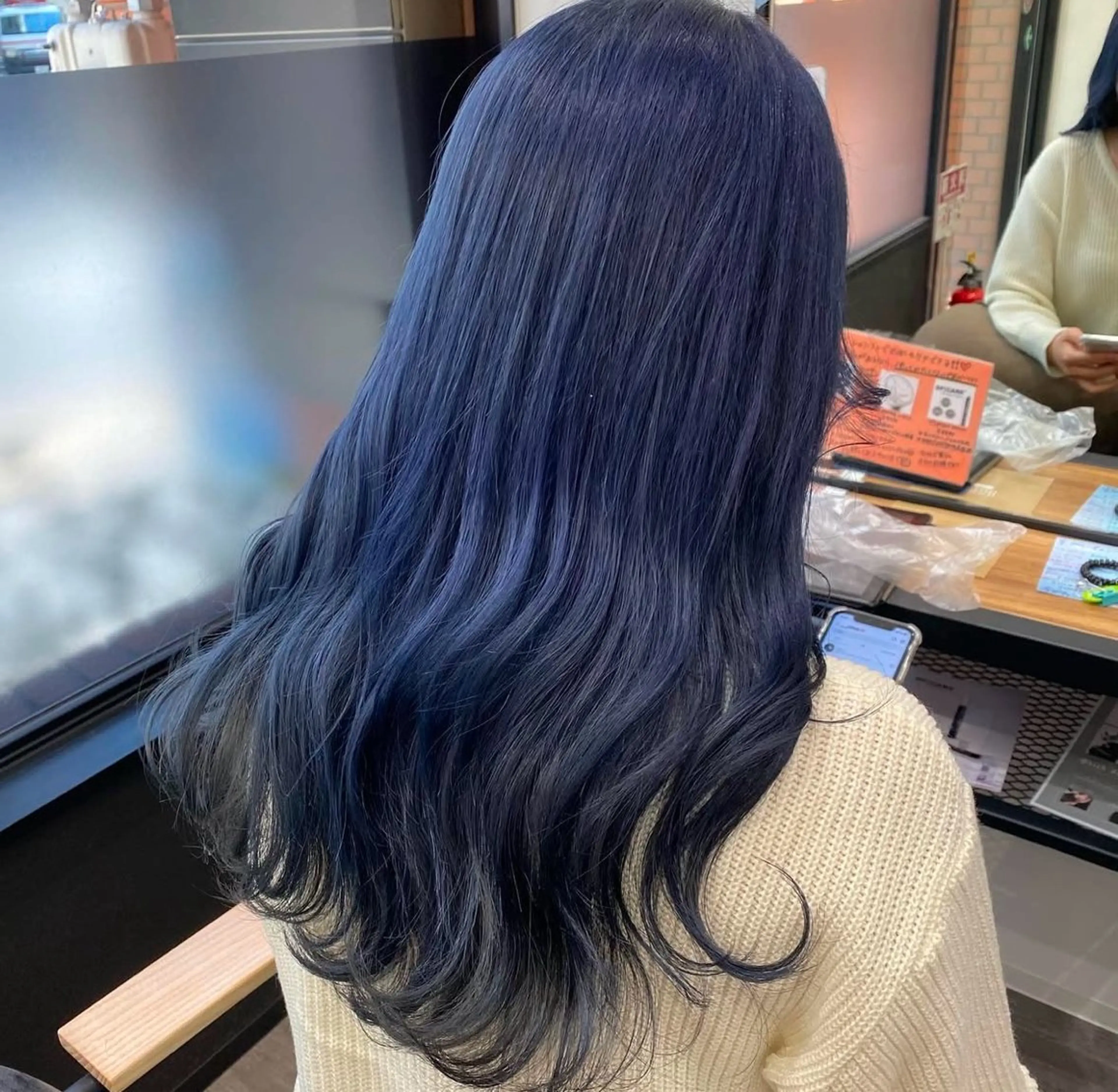 ロング カラー 生尾 虹水のヘアスタイル