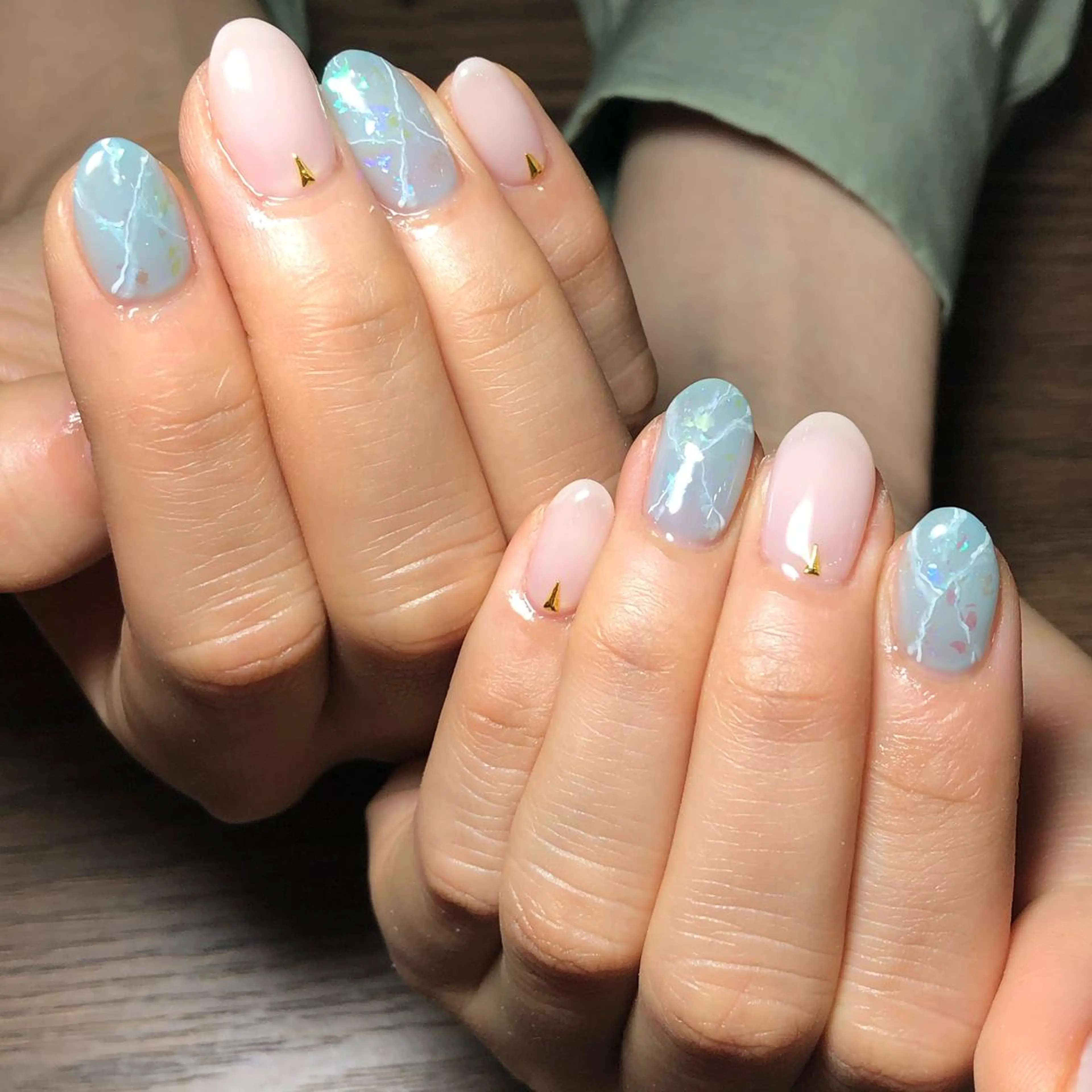 ミディアム ネイル Iwasaki Maiのネイルデザイン